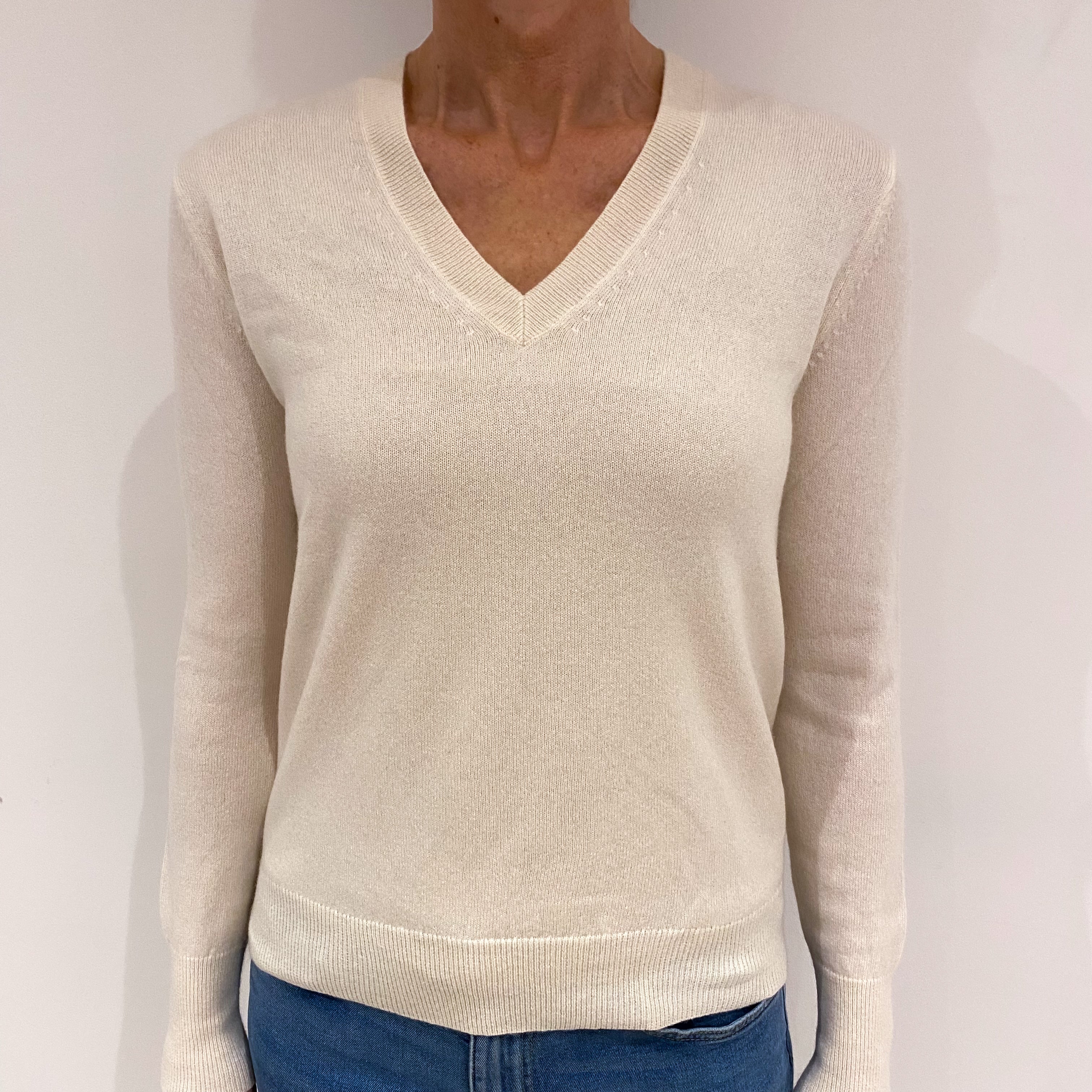 Vanilla Cream Cashmere V Neck Jumper Small