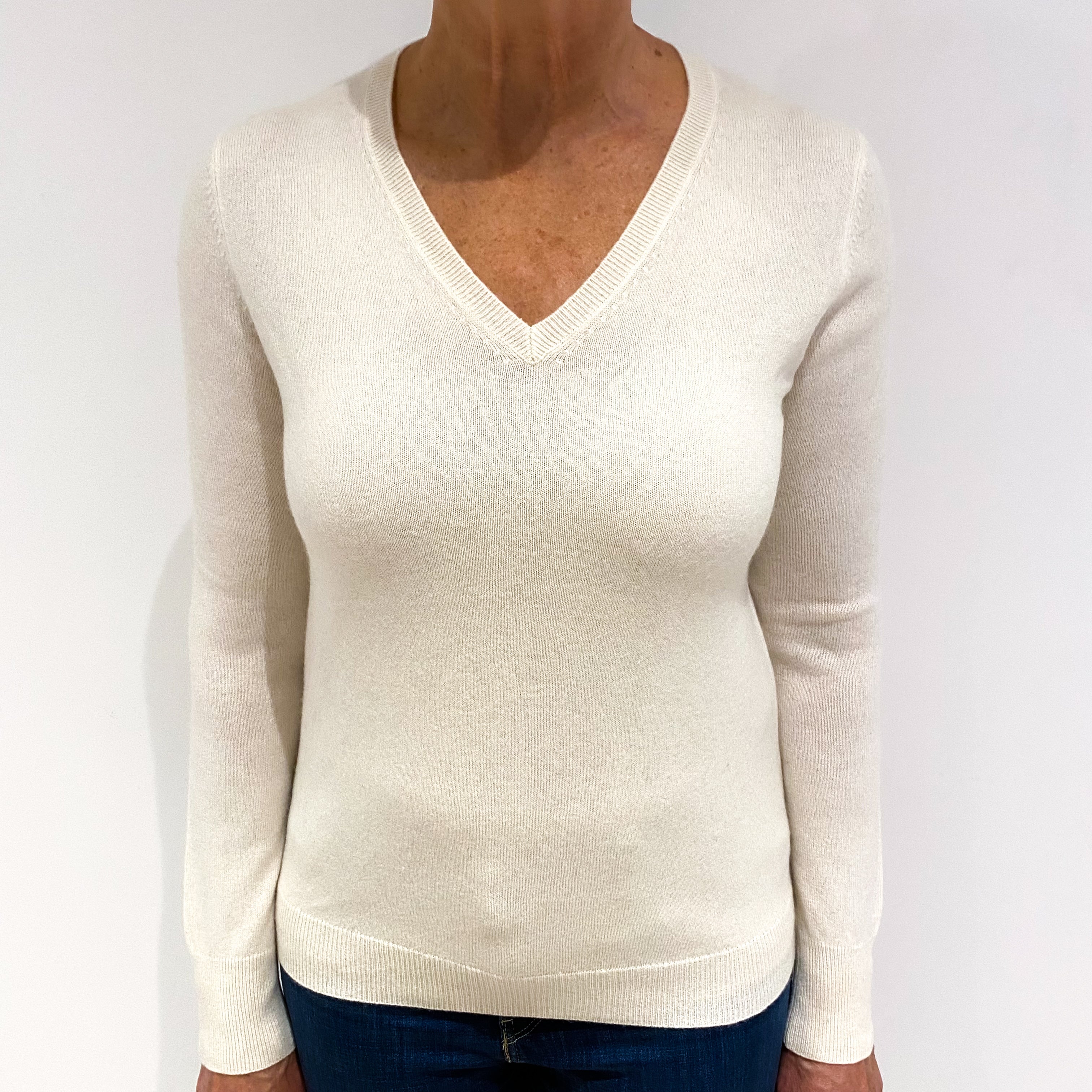 Vanilla Cream Cashmere V-Neck Jumper Medium