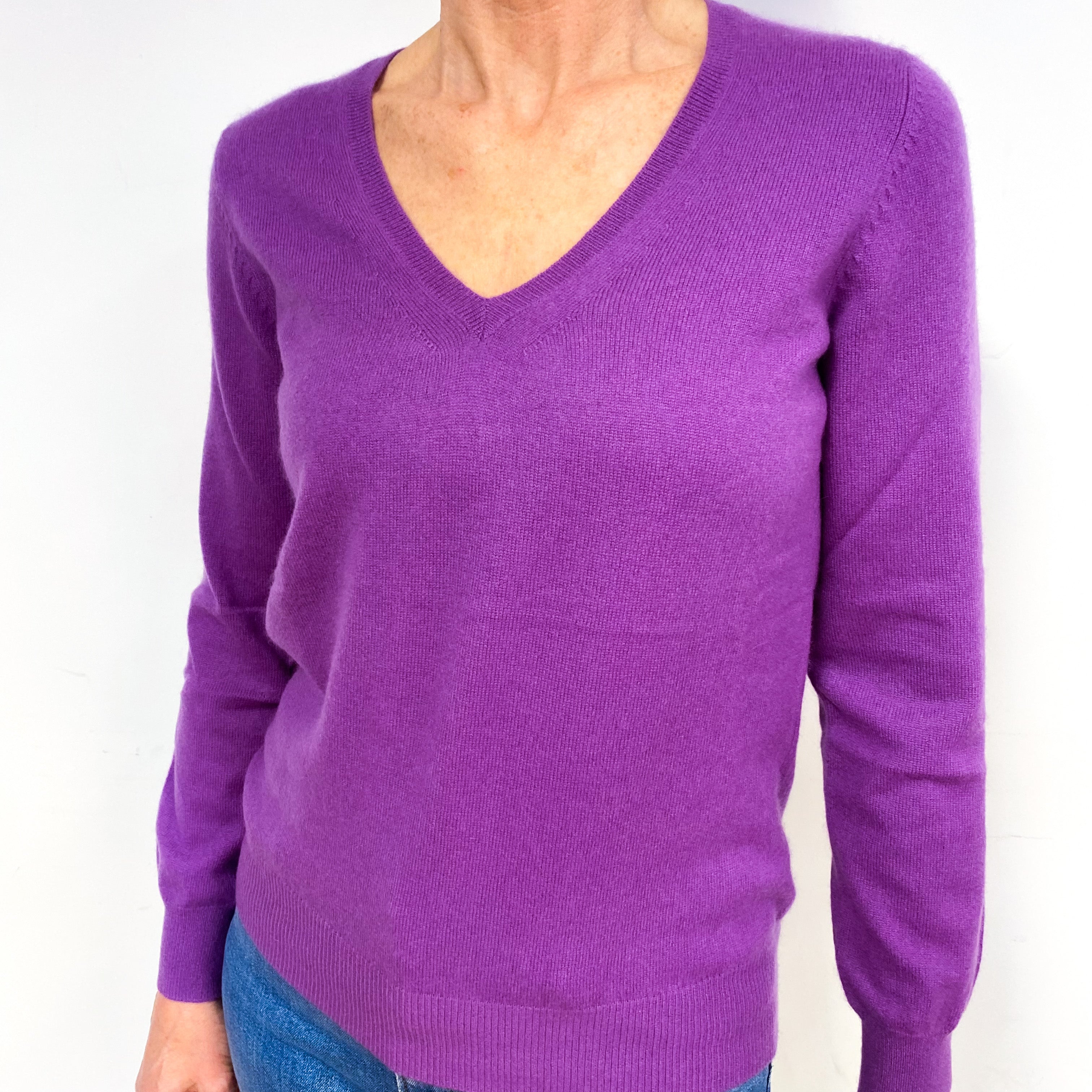 Loganberry Purple Cashmere V-Neck Jumper Medium