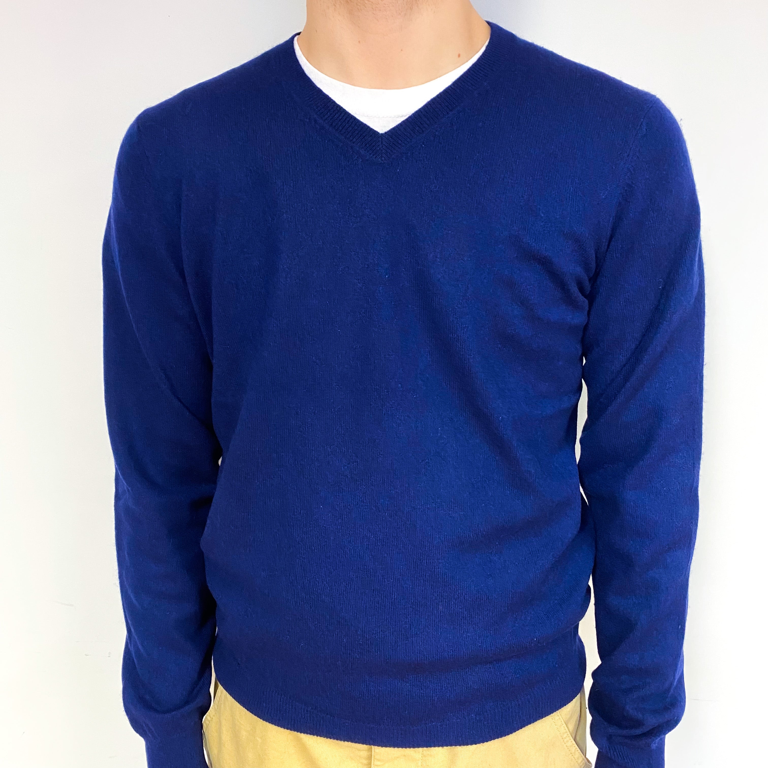 Men's Midnight Blue Cashmere V-Neck Jumper Large