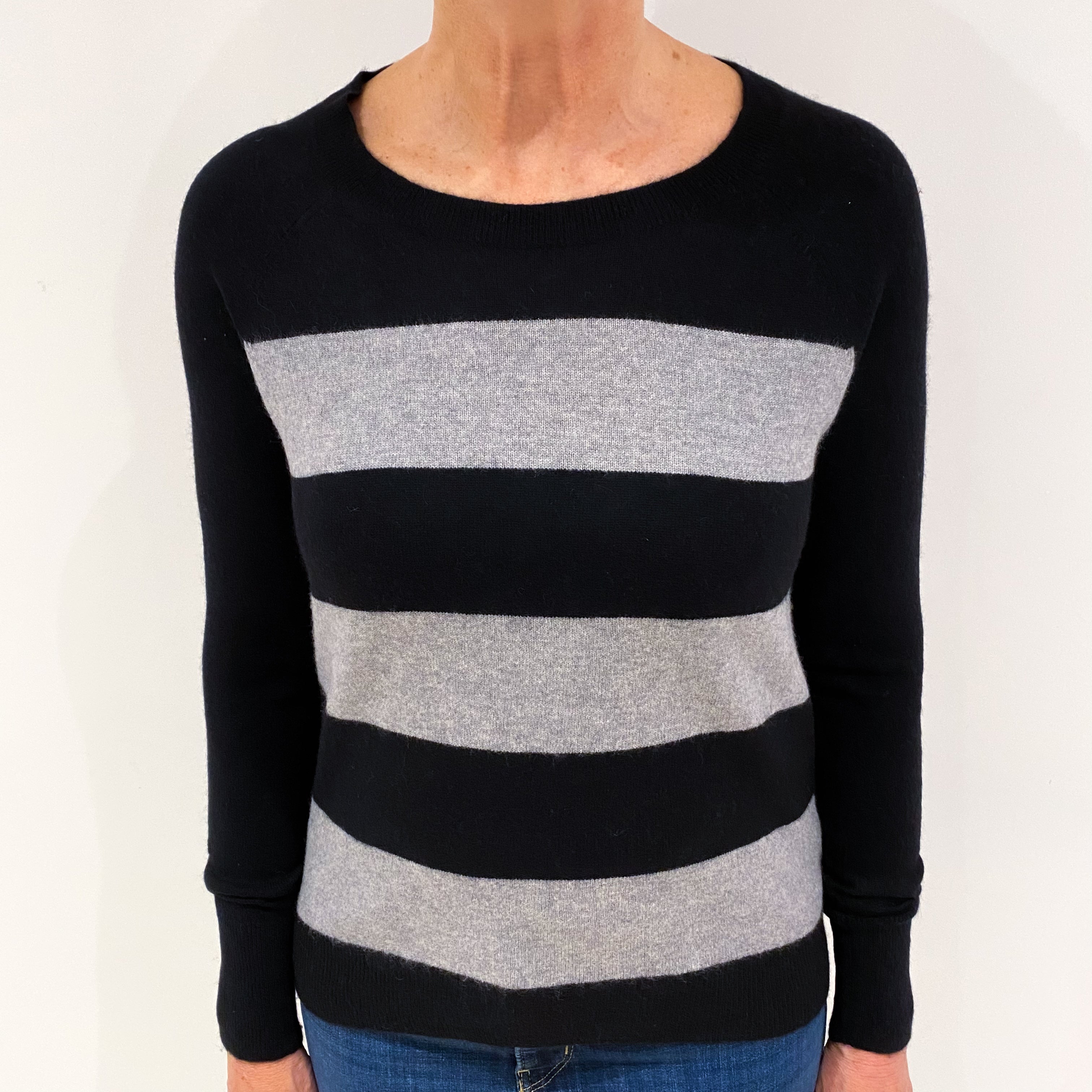 Black and Grey Striped Cashmere Scoop Neck Jumper Medium