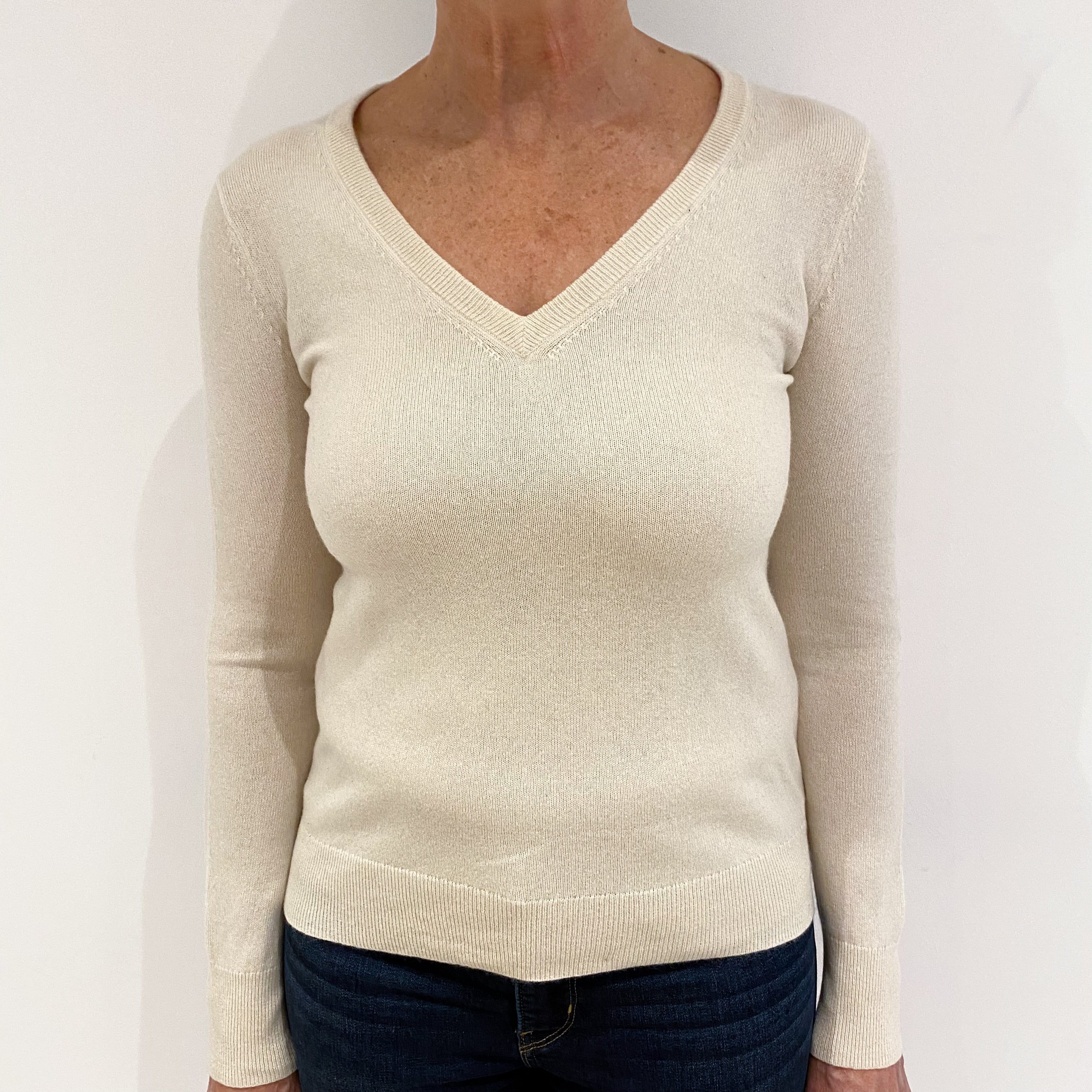 Vanilla Cream Cashmere V-Neck Jumper Medium