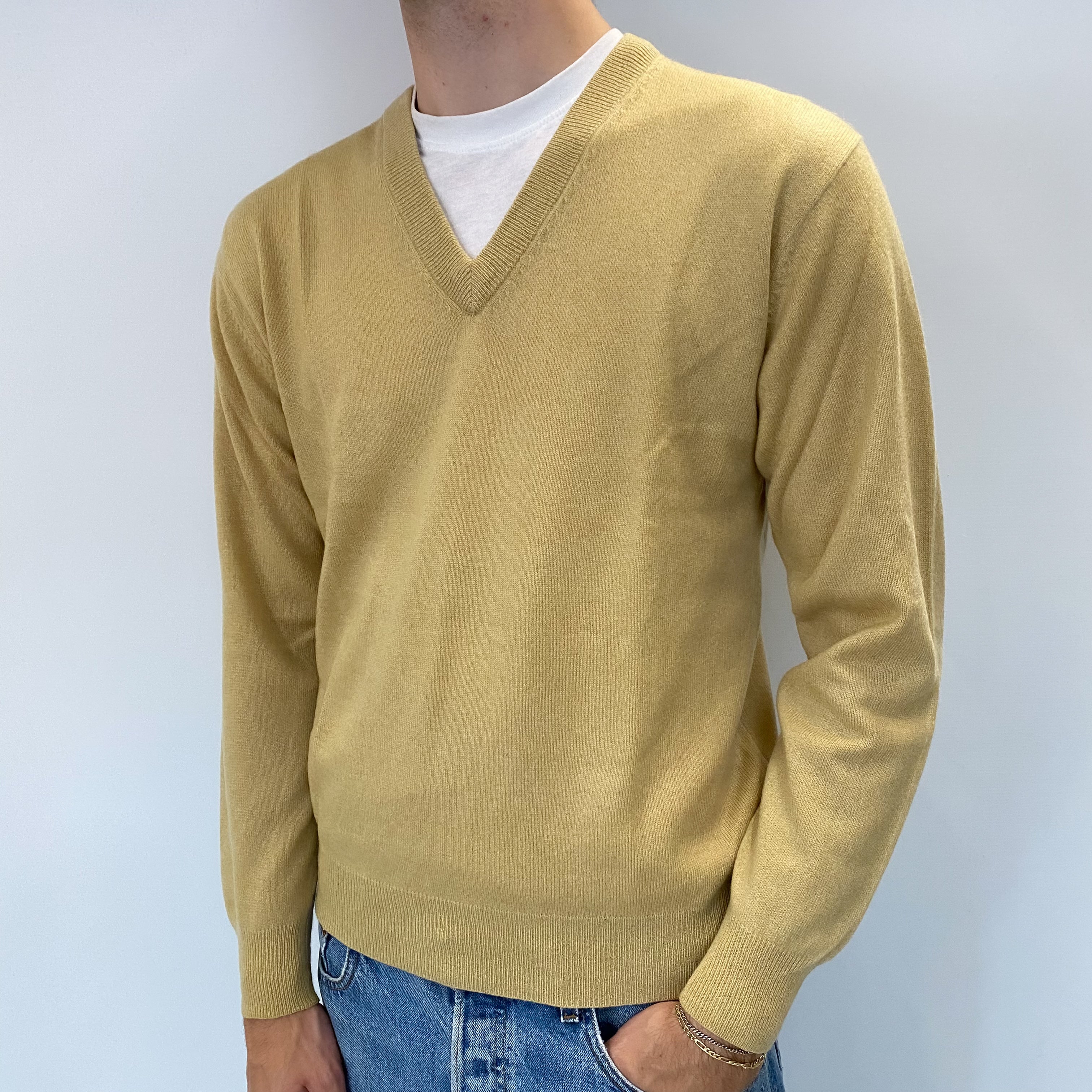 Men's Custard Yellow Cashmere V Neck Jumper Medium