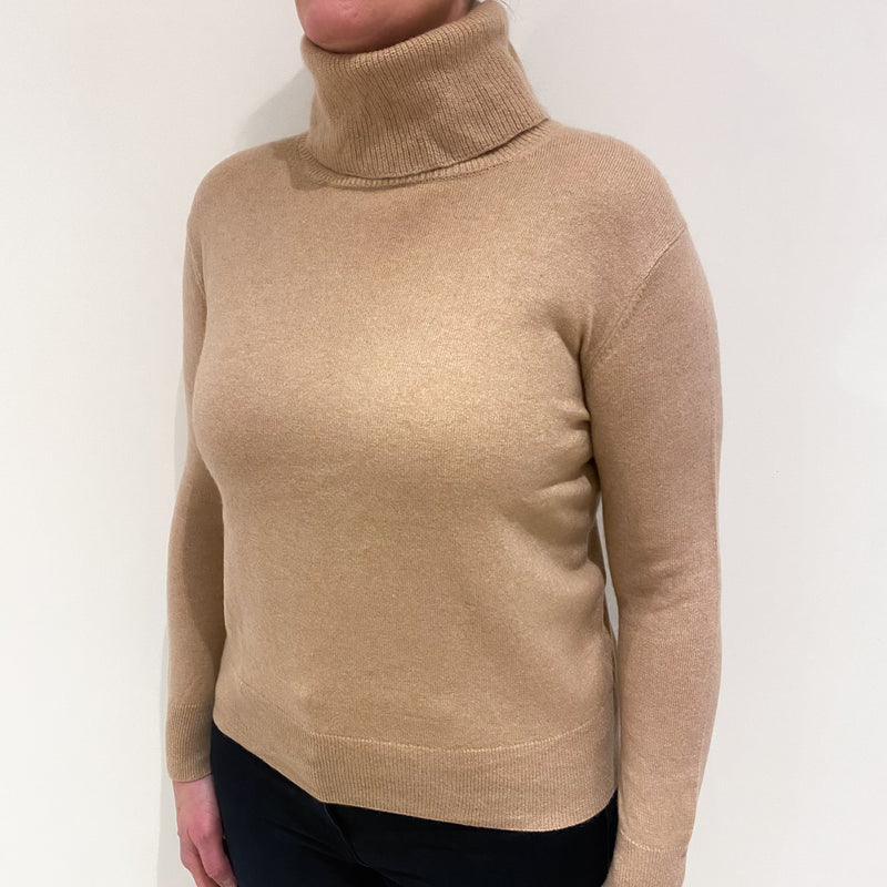 Beige on sale polo neck