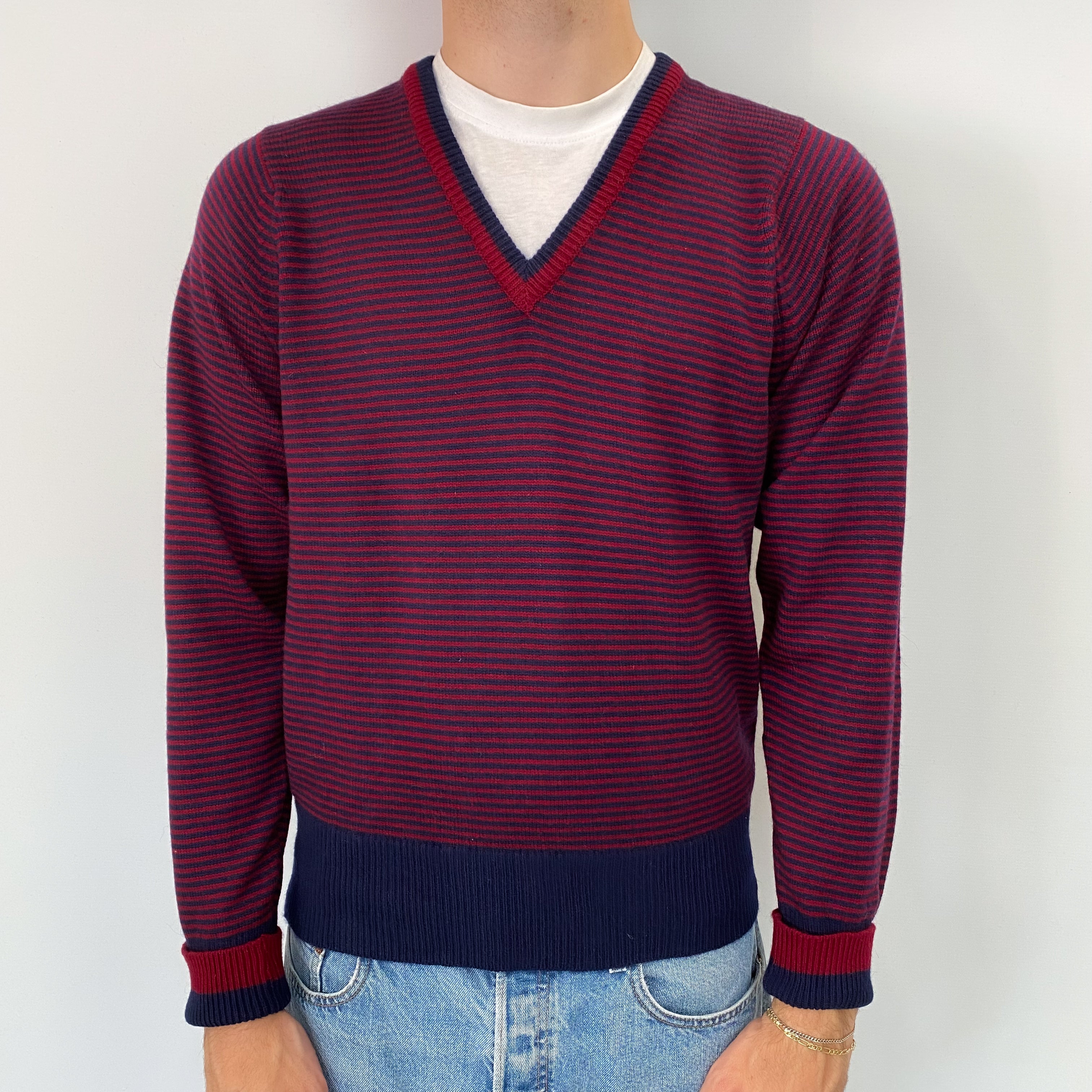 Men's Burberry Navy Burgundy Striped Cashmere V Neck Jumper Medium