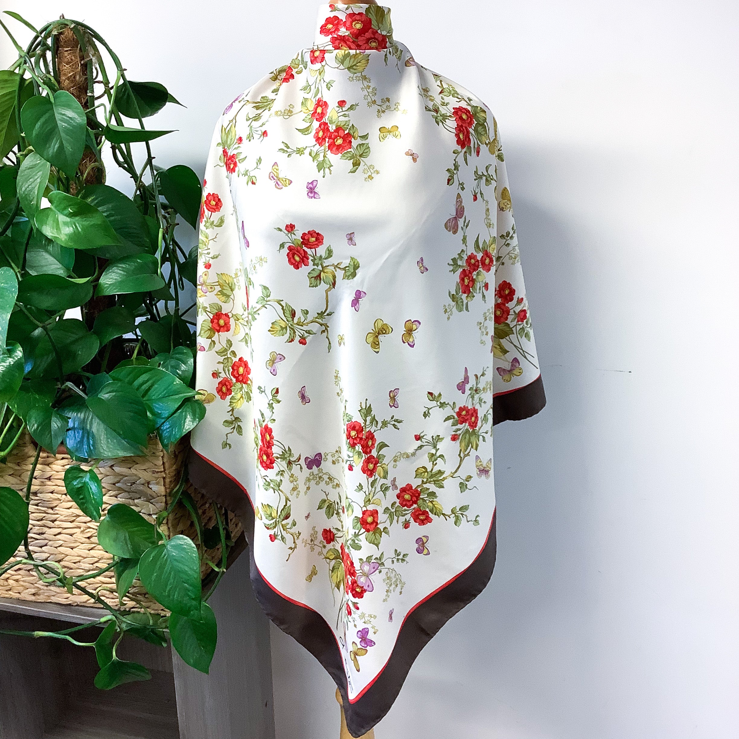 D’Este Floral Italian Vintage Silk Scarf