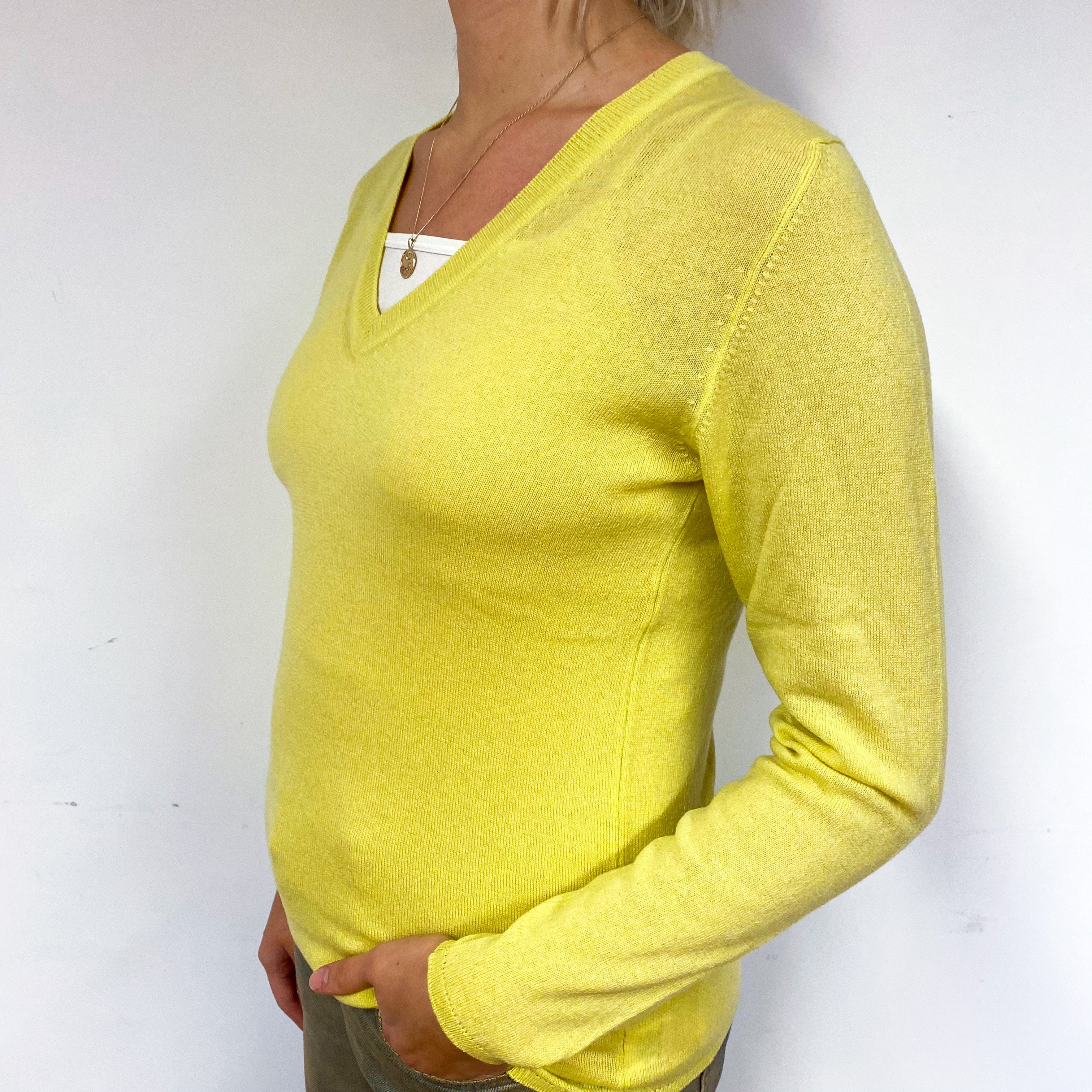 New Scottish Primrose Yellow V Neck Jumper Small