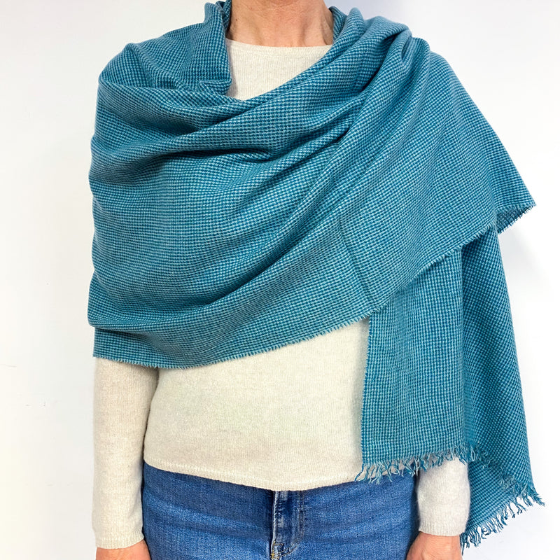 Lightweight on sale cashmere wrap