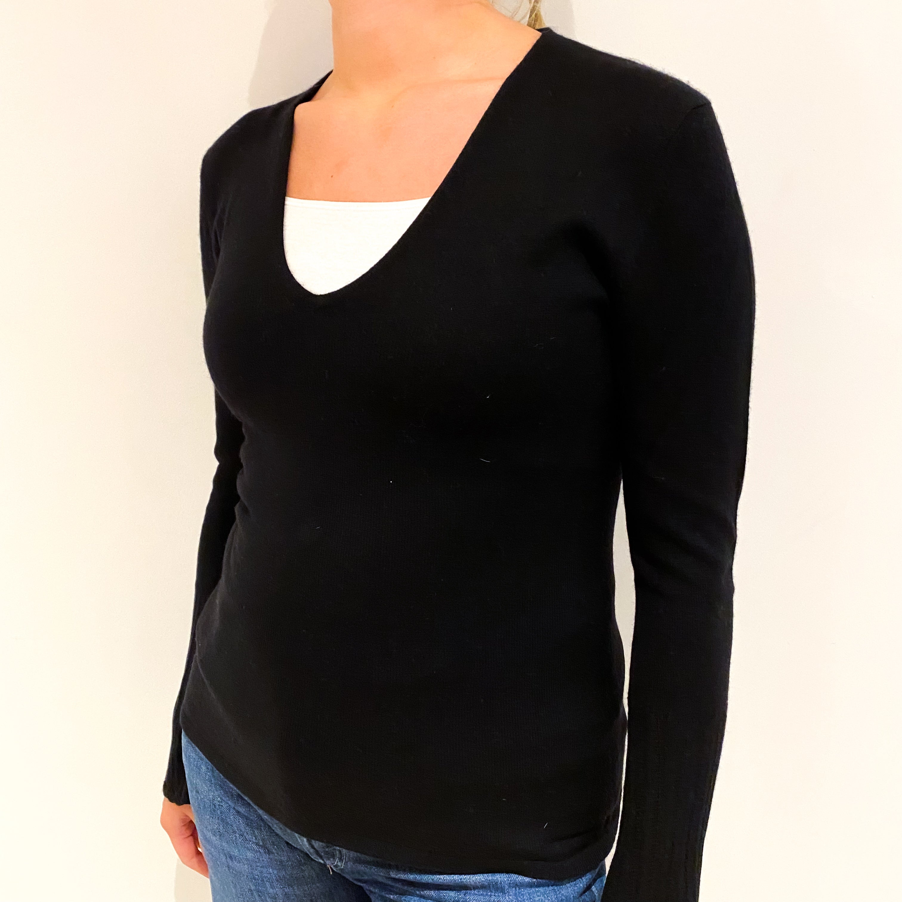 Black Cashmere V-Neck Jumper Small