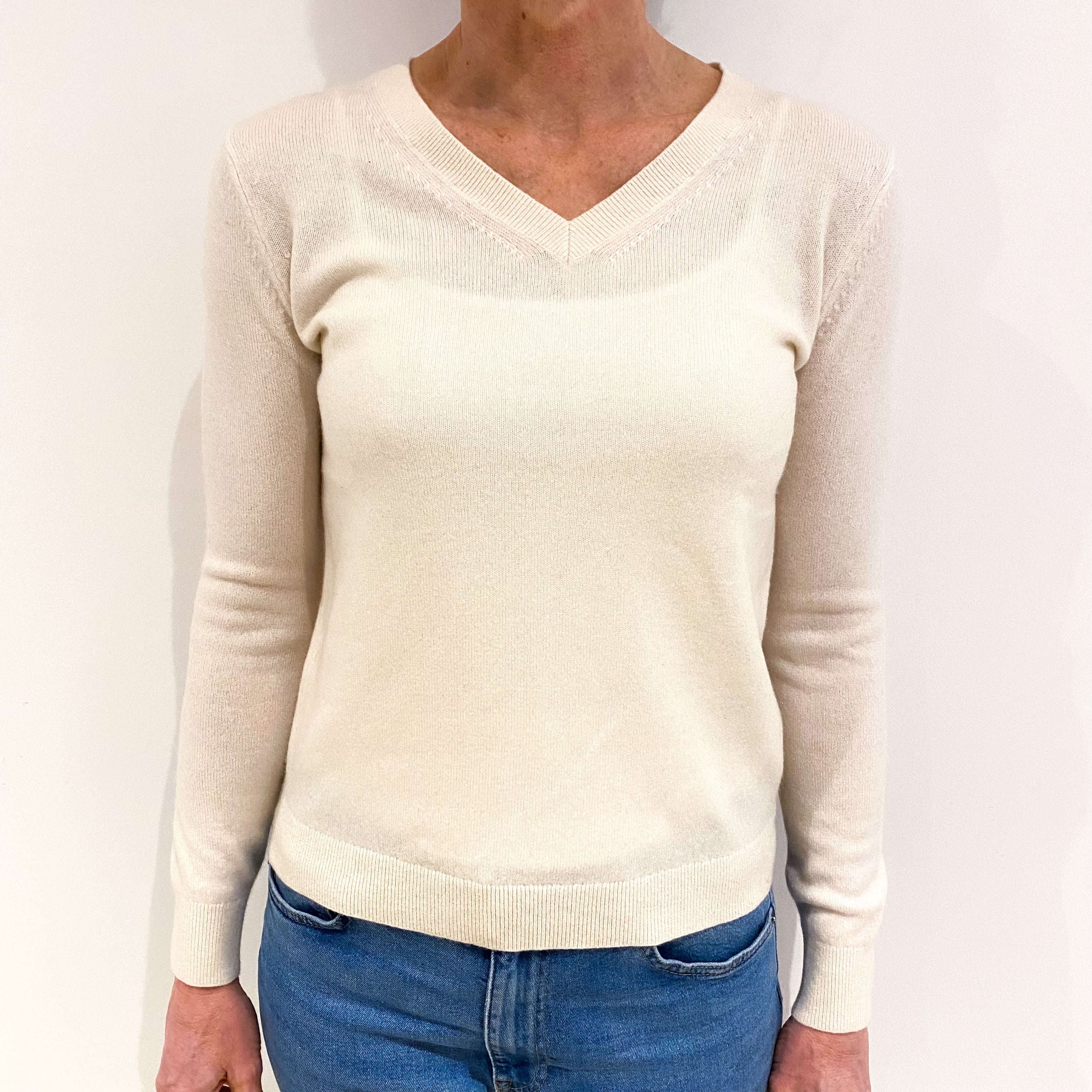 Vanilla Cream Cashmere V Neck Jumper Small