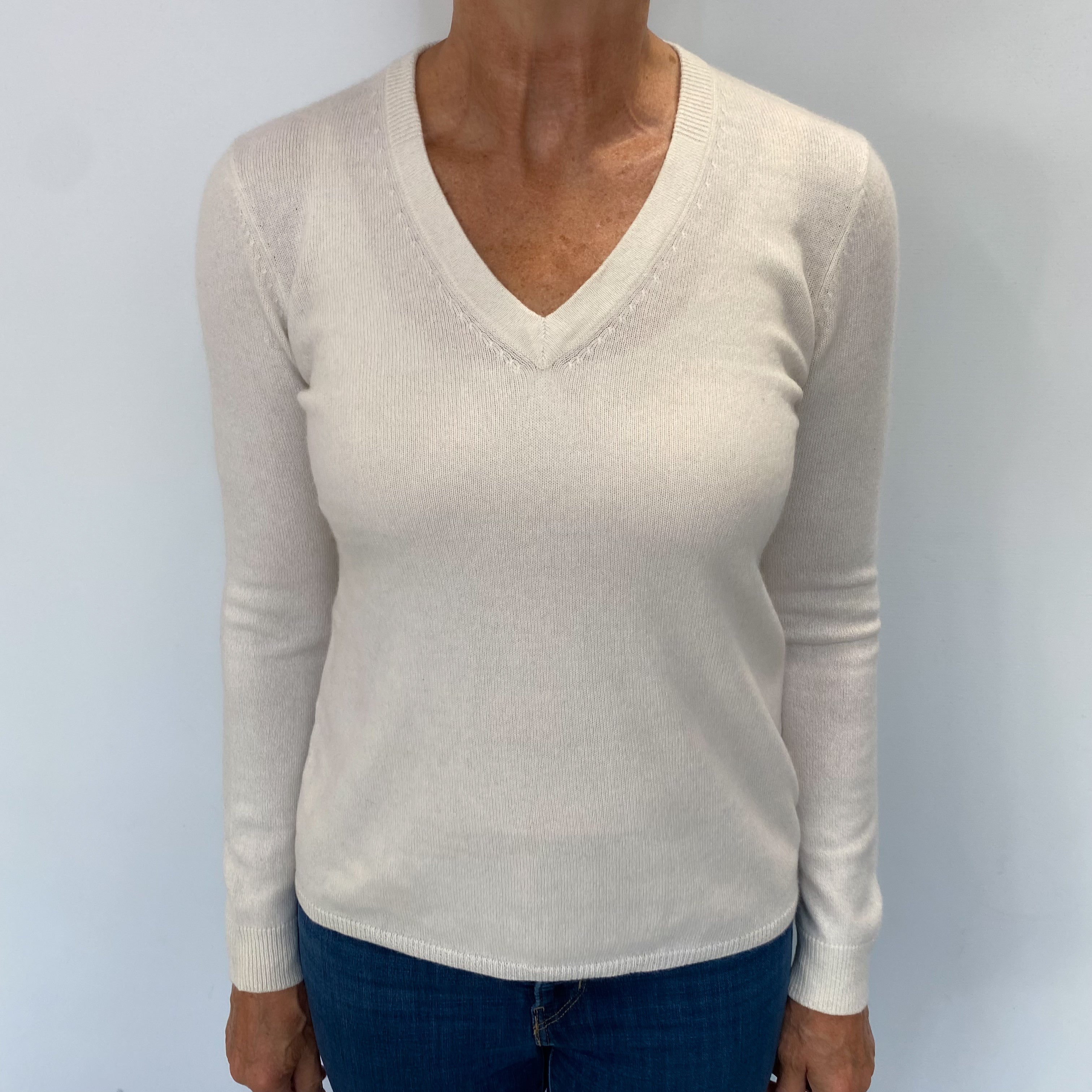 Winter White Cashmere V Neck Jumper Medium