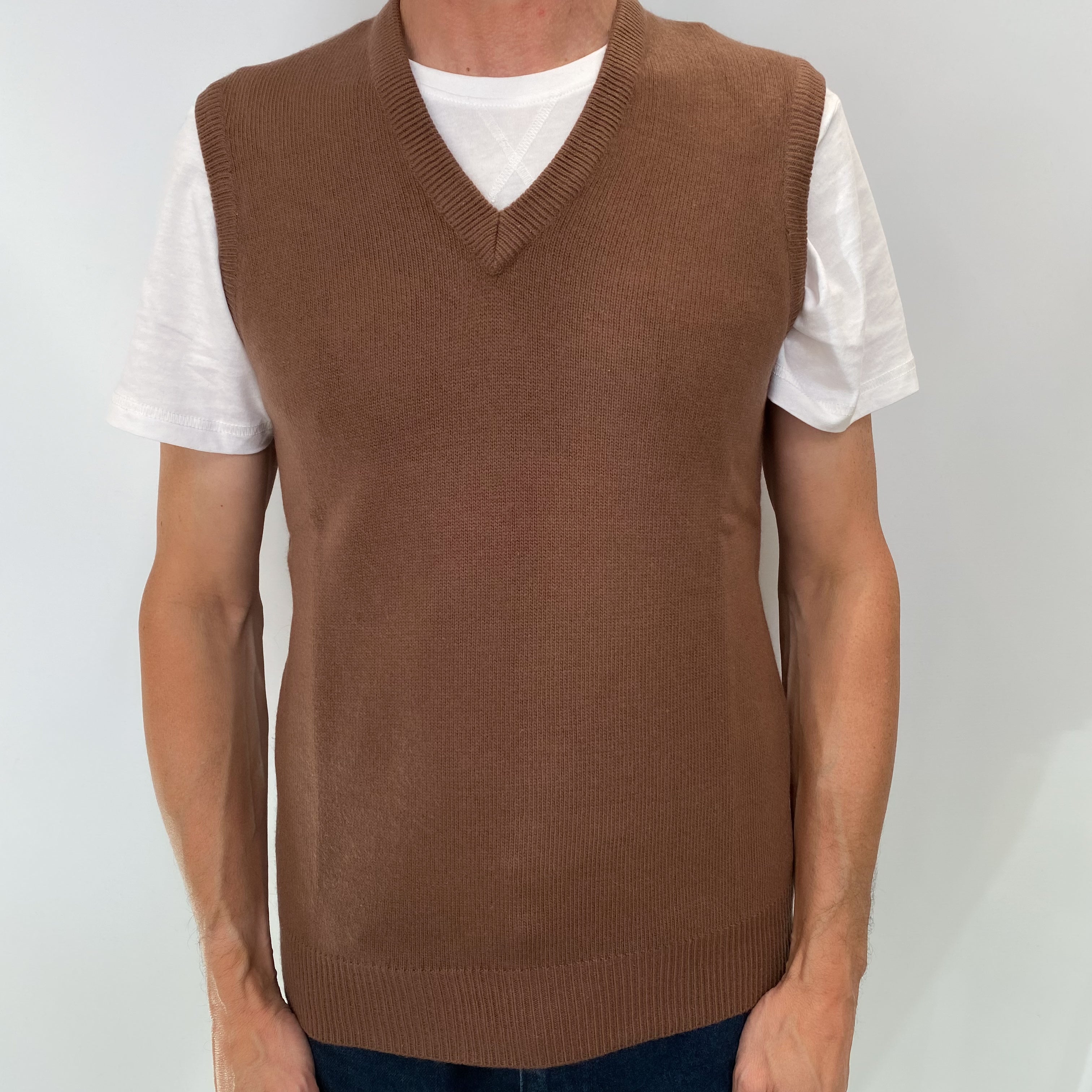 Rust Brown Men's Cashmere V Neck Sleeveless  Jumper Small