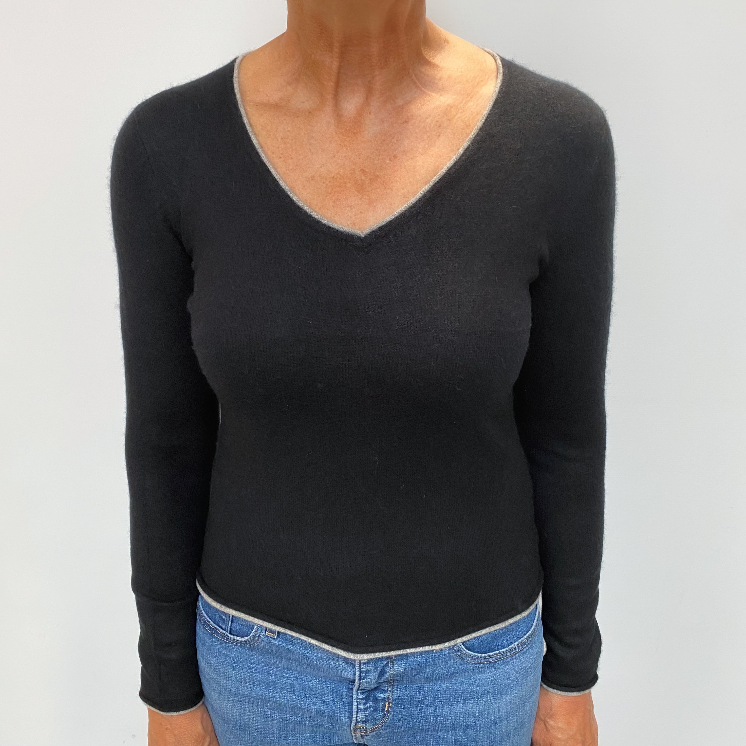 Black Cashmere V Neck Jumper Medium