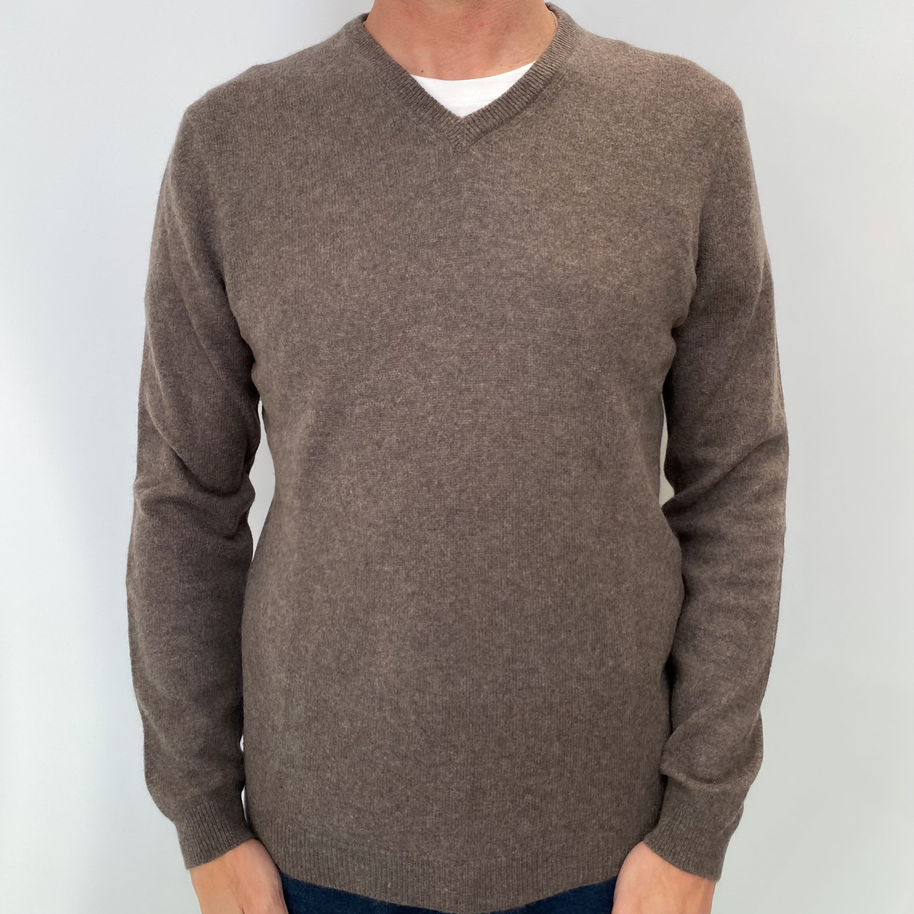 Mocha Brown Men's Cashmere V Neck Jumper Small