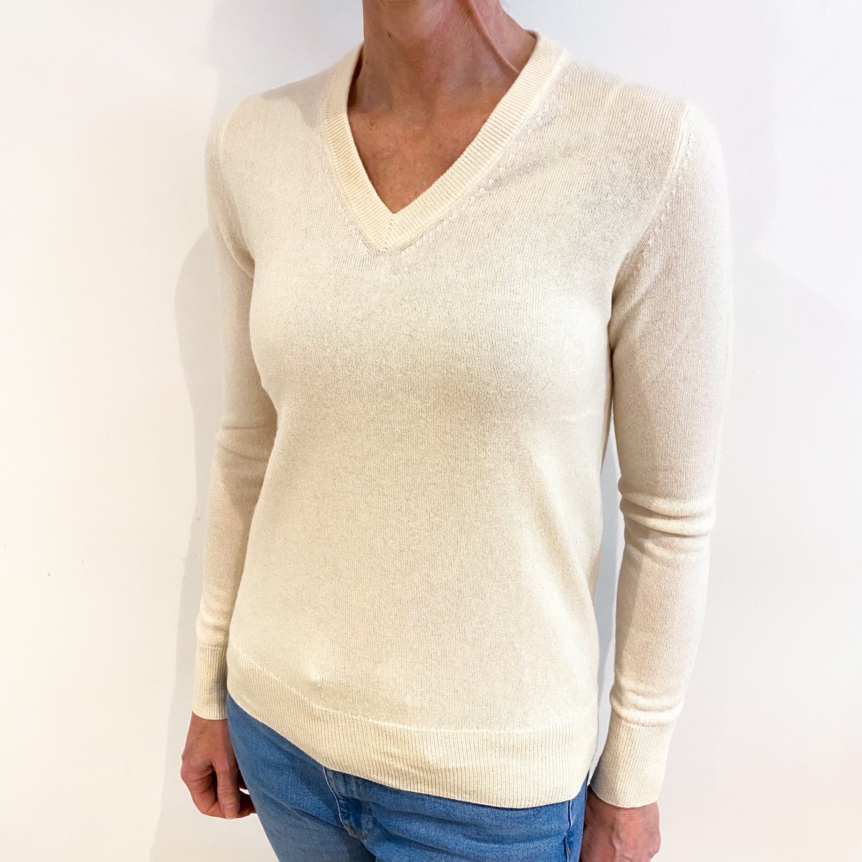 Vanilla Cream Cashmere V Neck Jumper Small