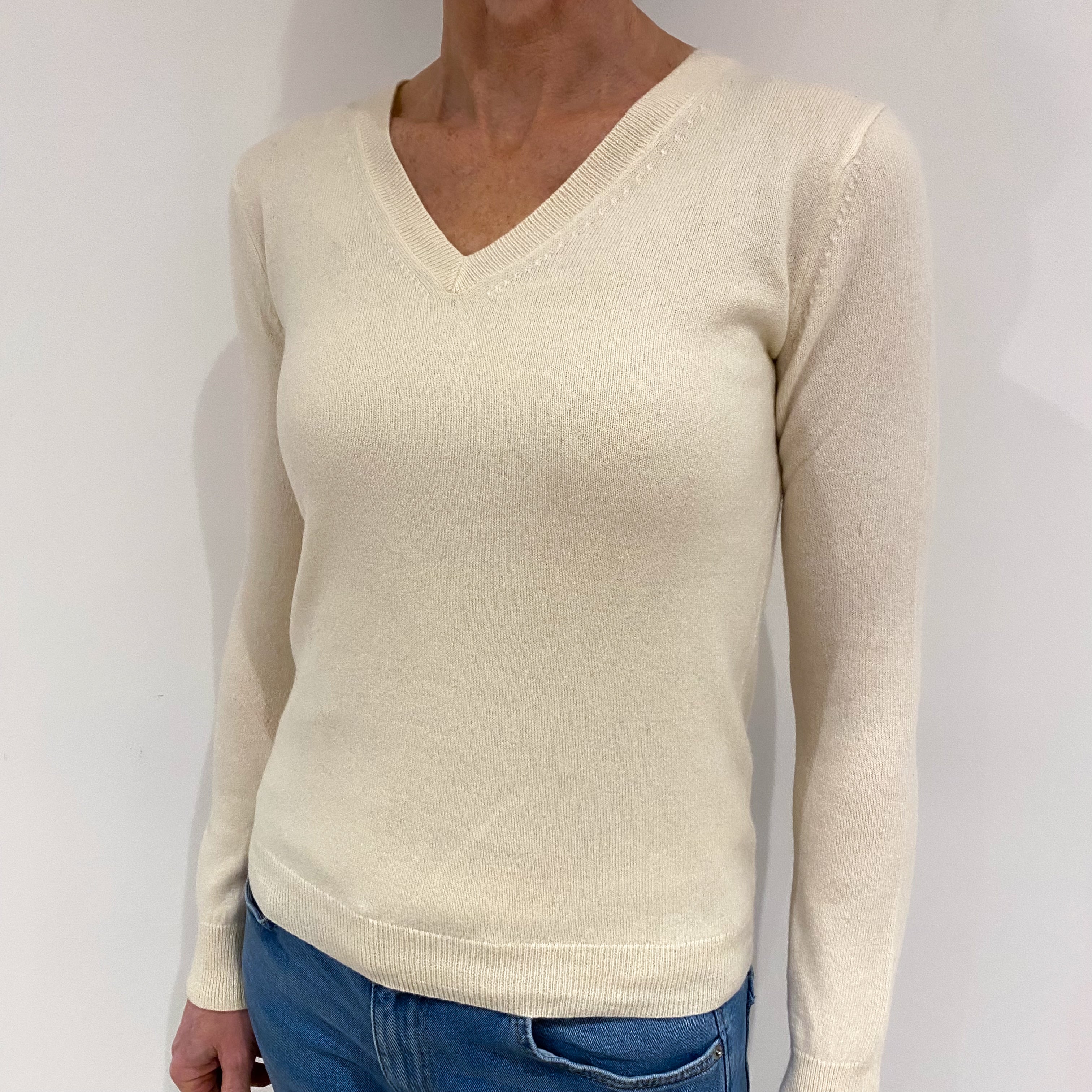 Vanilla Cream Cashmere V Neck Jumper Small