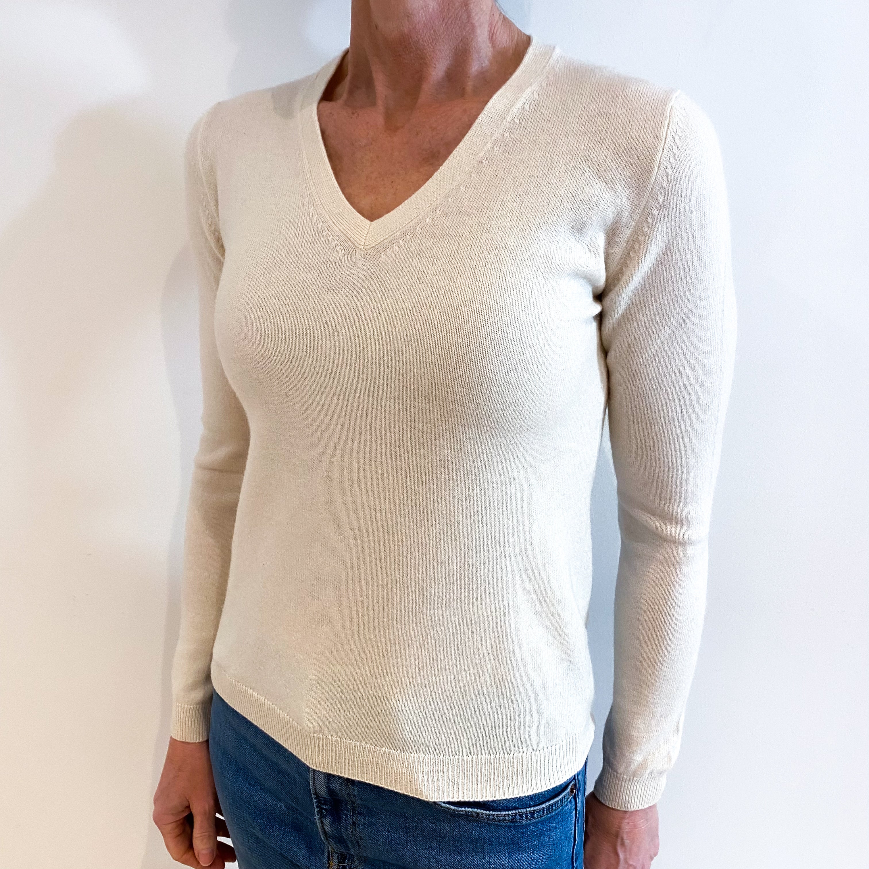 Vanilla Cream Cashmere V Neck Jumper Small