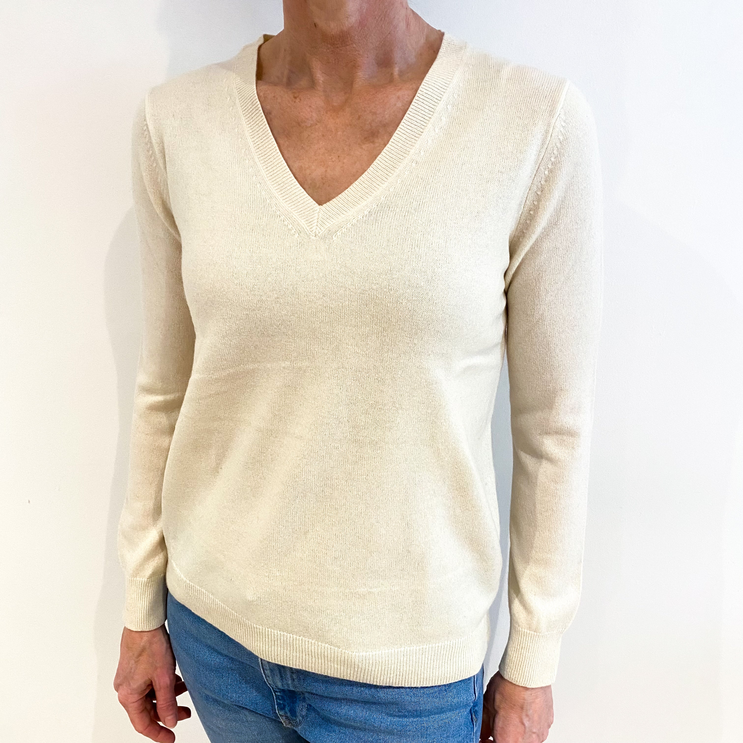 Vanilla Cream Cashmere V Neck Jumper Small