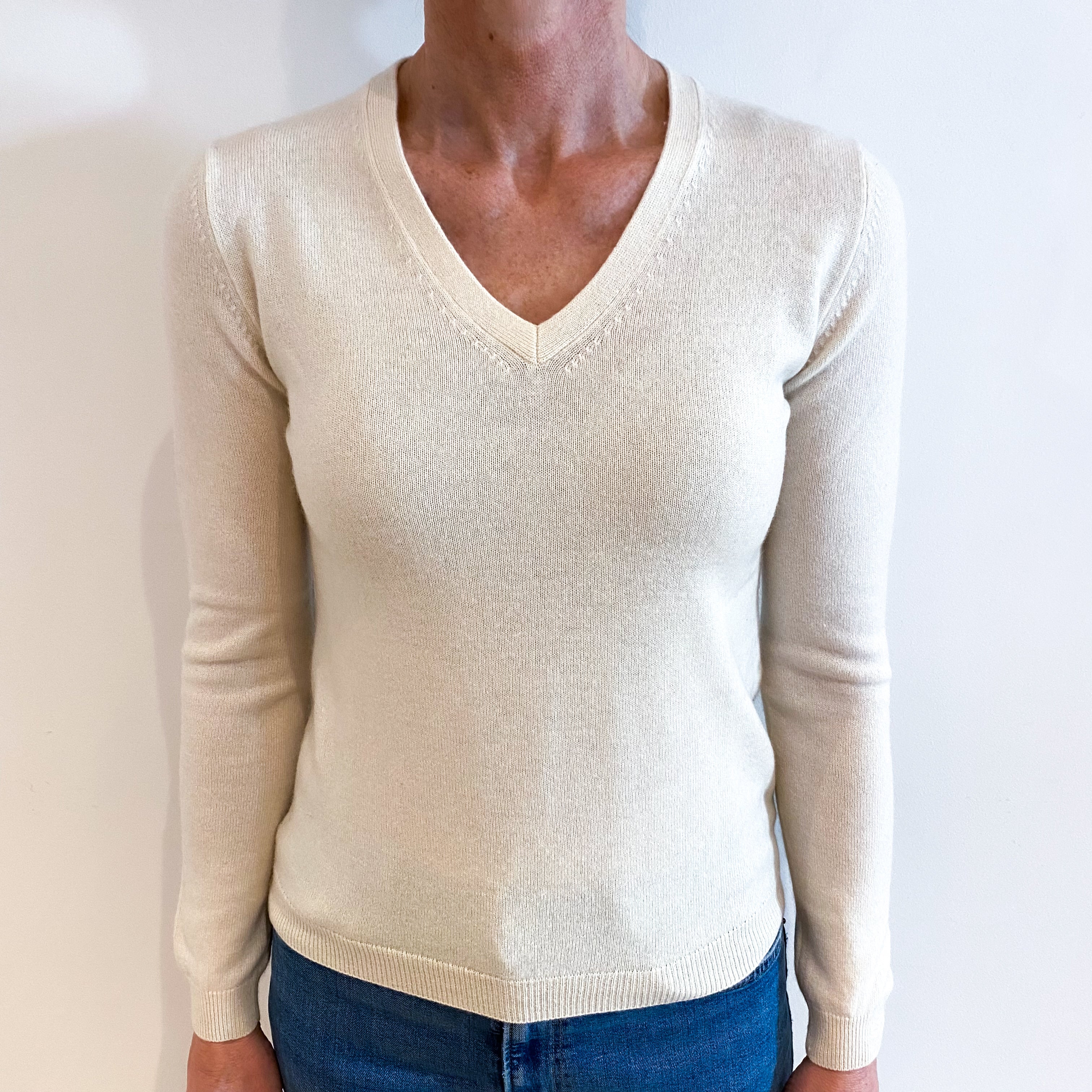 Vanilla Cream Cashmere V Neck Jumper Small