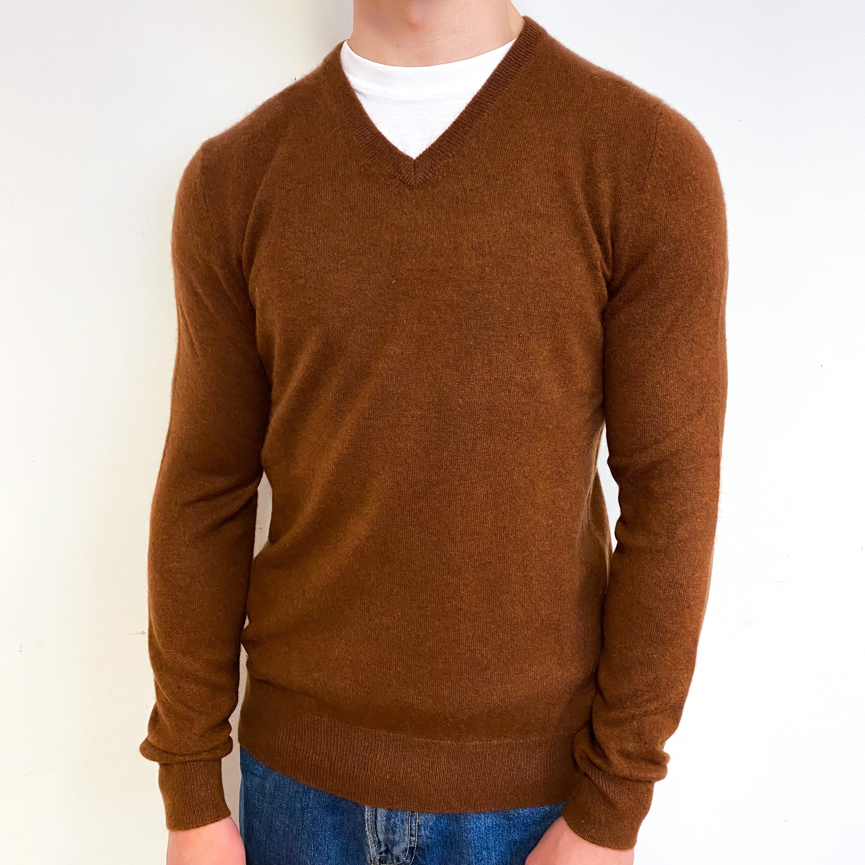 Men's Gingerbread Brown Cashmere V-Neck Jumper Small