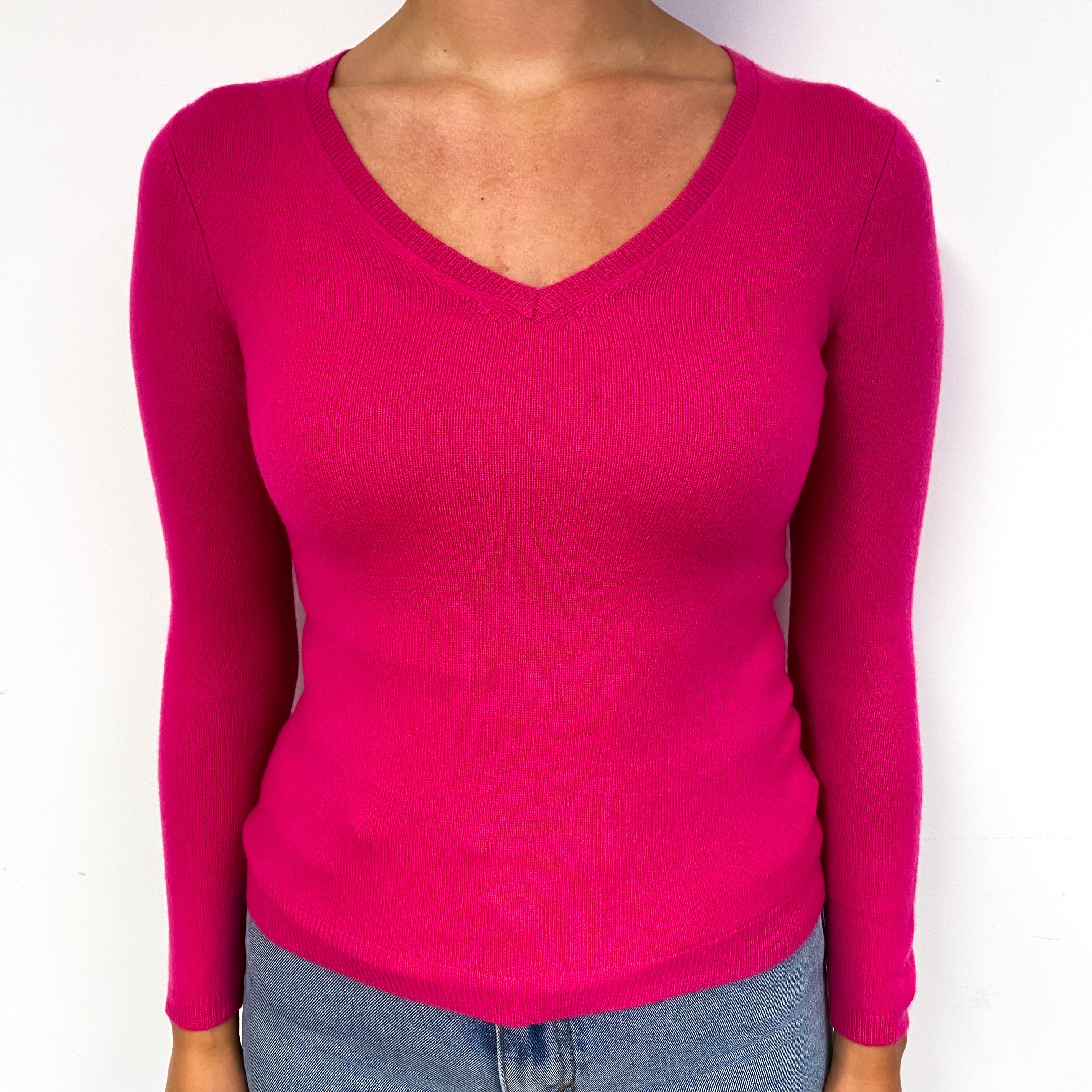 Fuchsia Pink Cashmere V-Neck Jumper Small – NEARLY NEW CASHMERE CO.