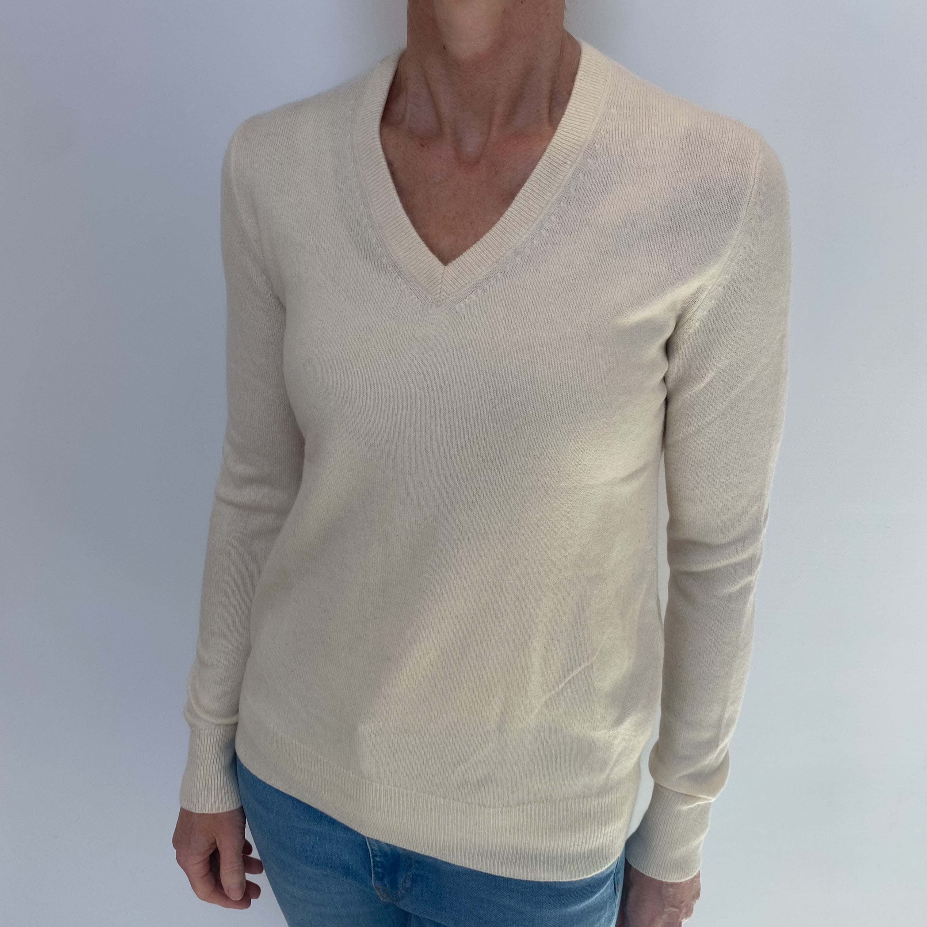 Vanilla Cream Cashmere V Neck Jumper Small