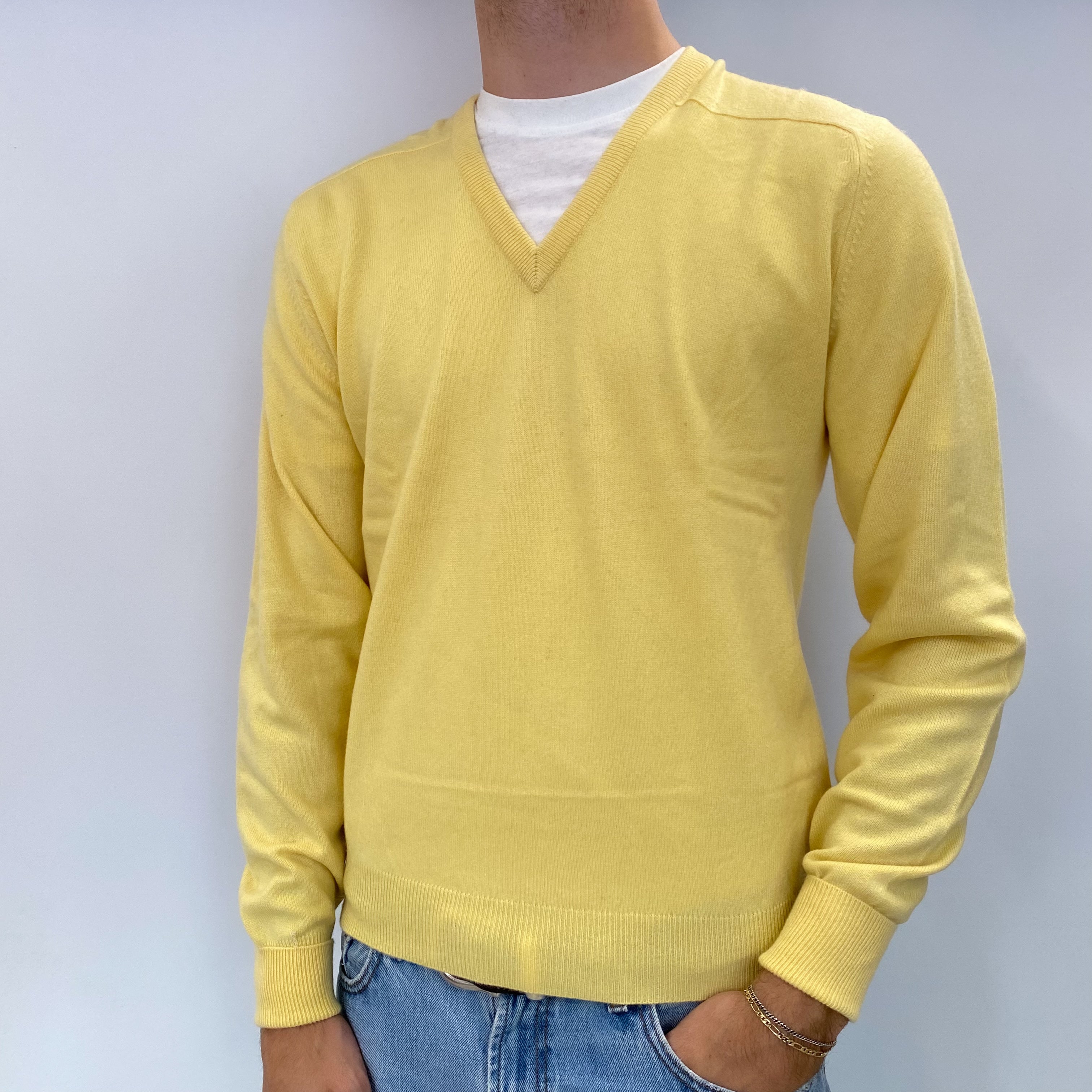 Men's Primrose Yellow Cashmere V Neck Jumper Medium