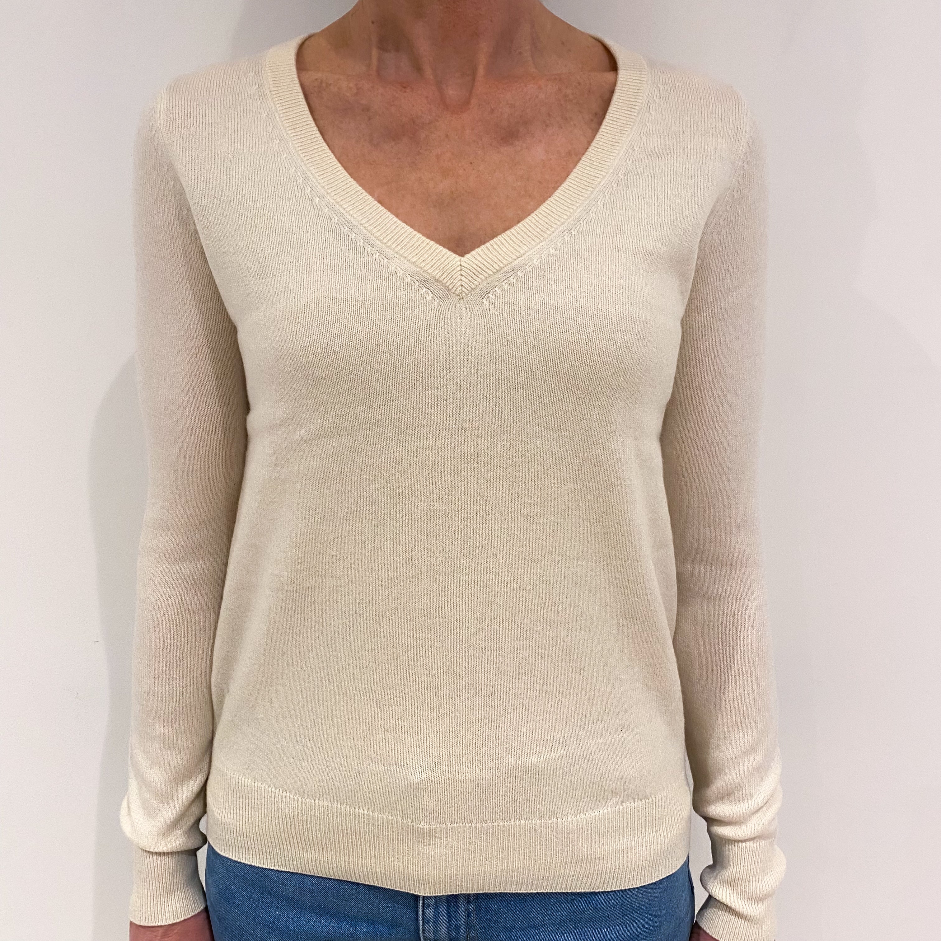 Vanilla Cream Cashmere V Neck Jumper Small