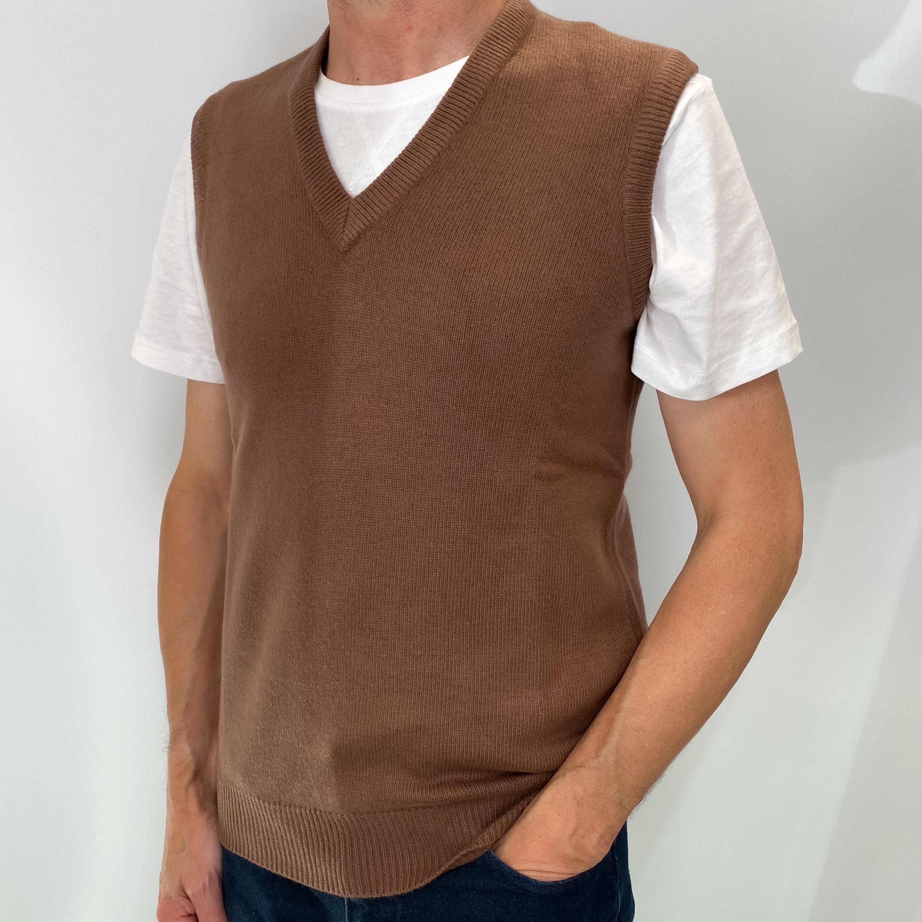 Rust Brown Men's Cashmere V Neck Sleeveless  Jumper Small