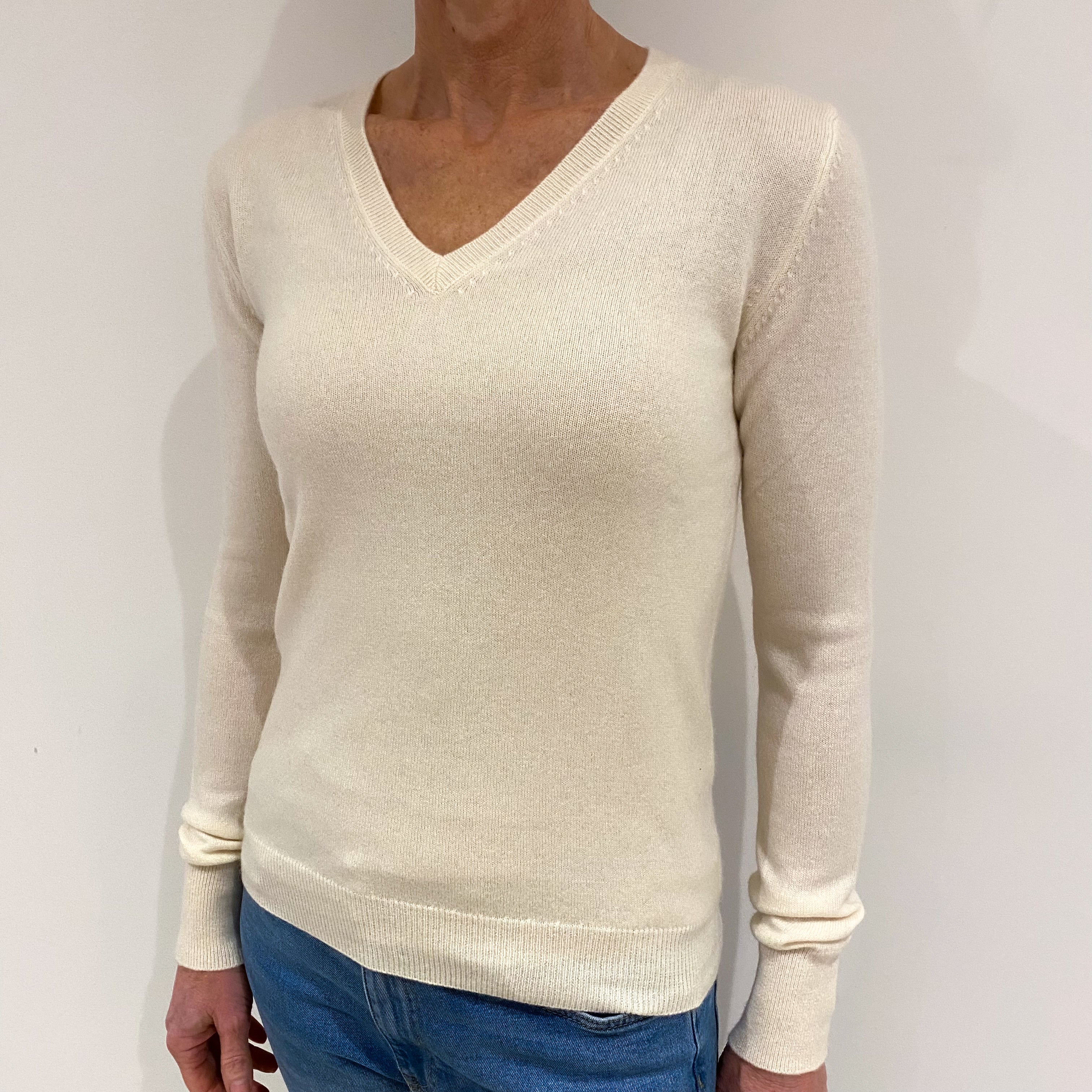 Vanilla Cream Cashmere V Neck Jumper Small