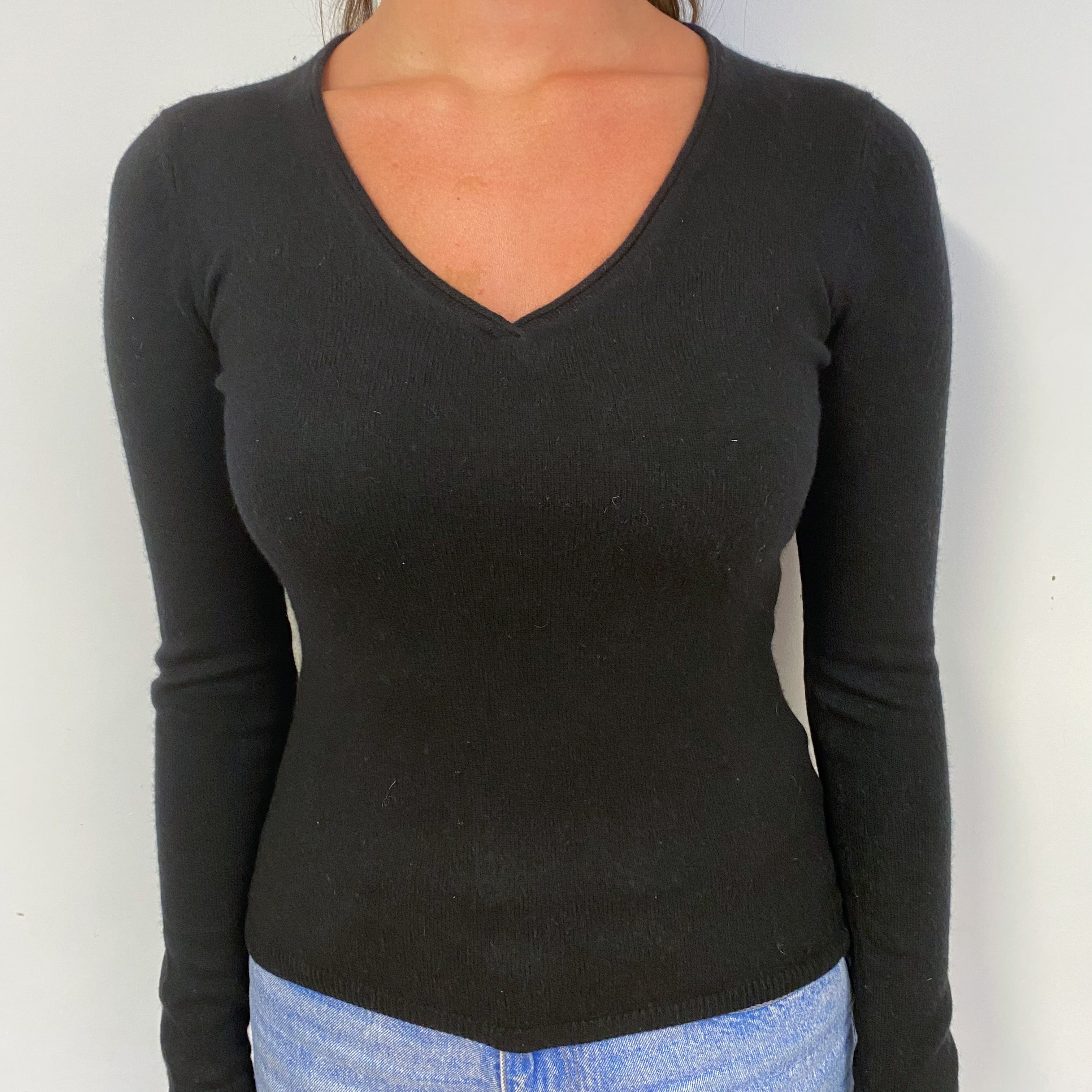 Black Cashmere V-Neck Jumper