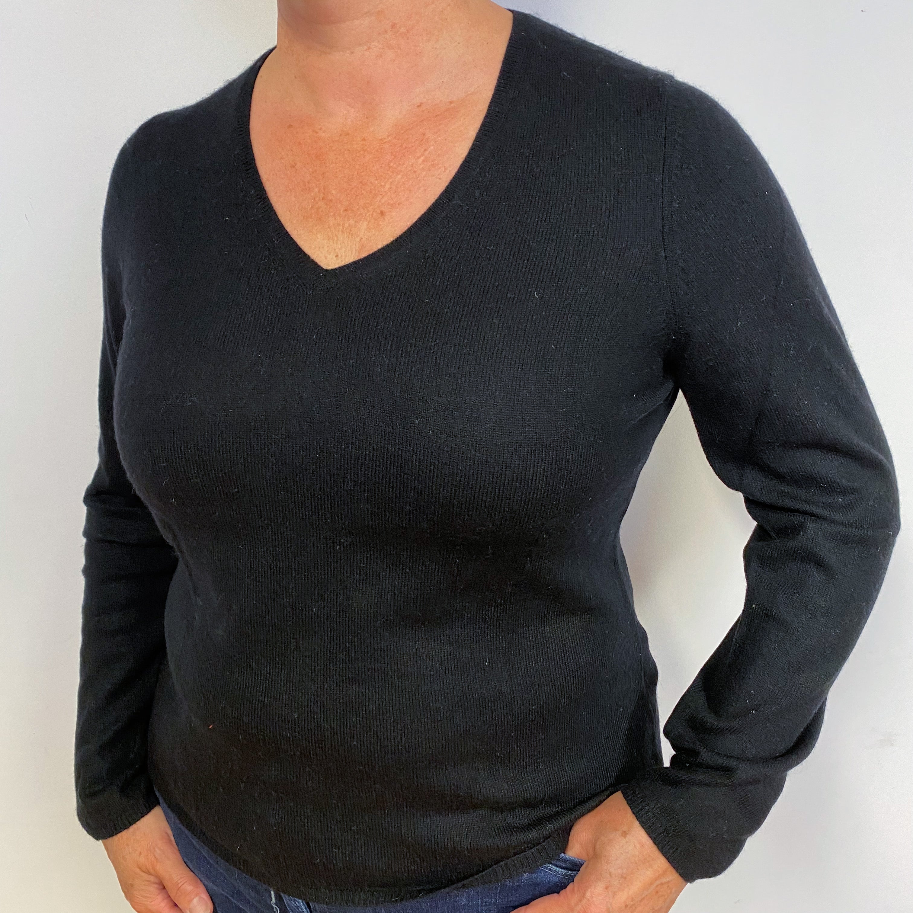 Black Cashmere V-Neck Jumper