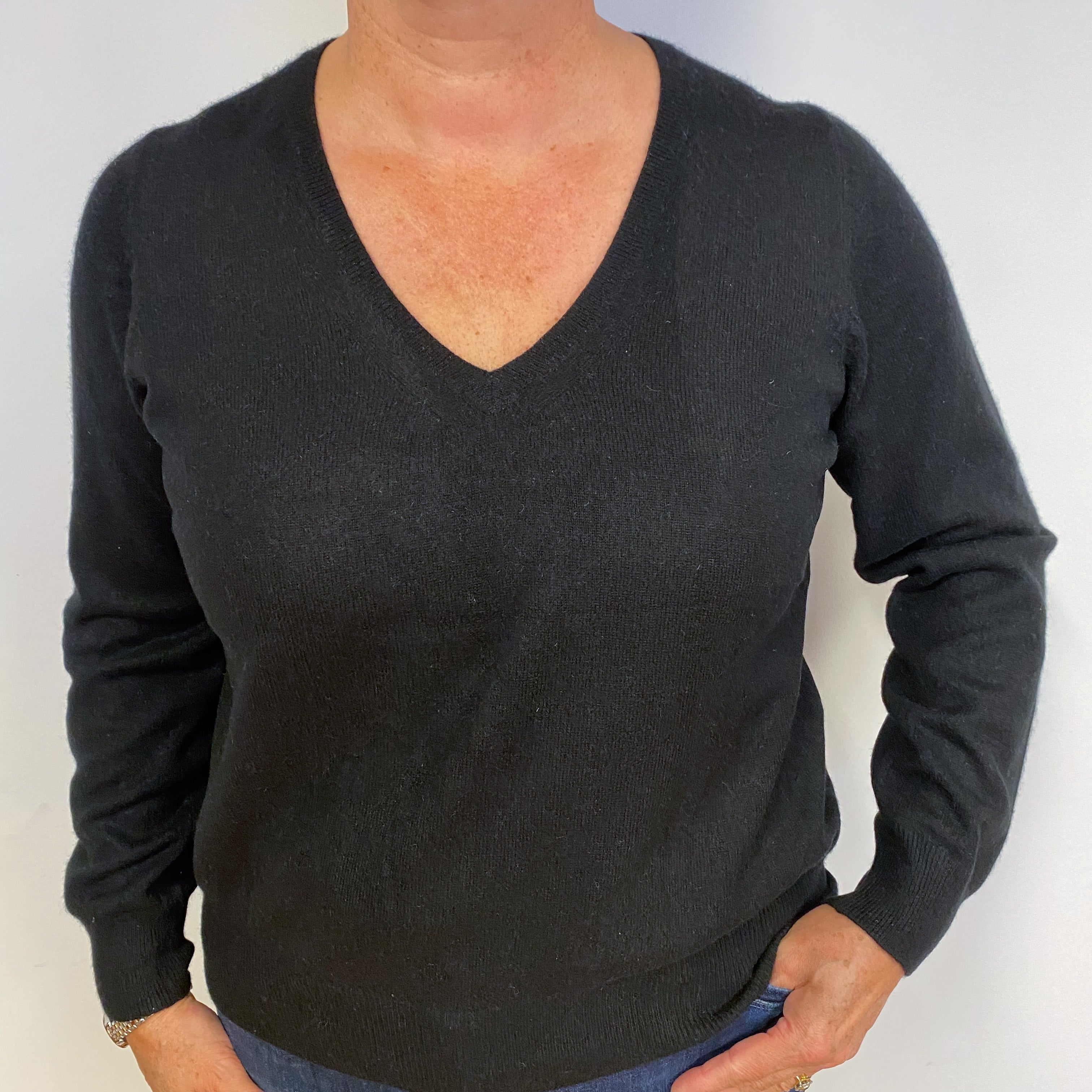 Black Cashmere V-Neck Jumper