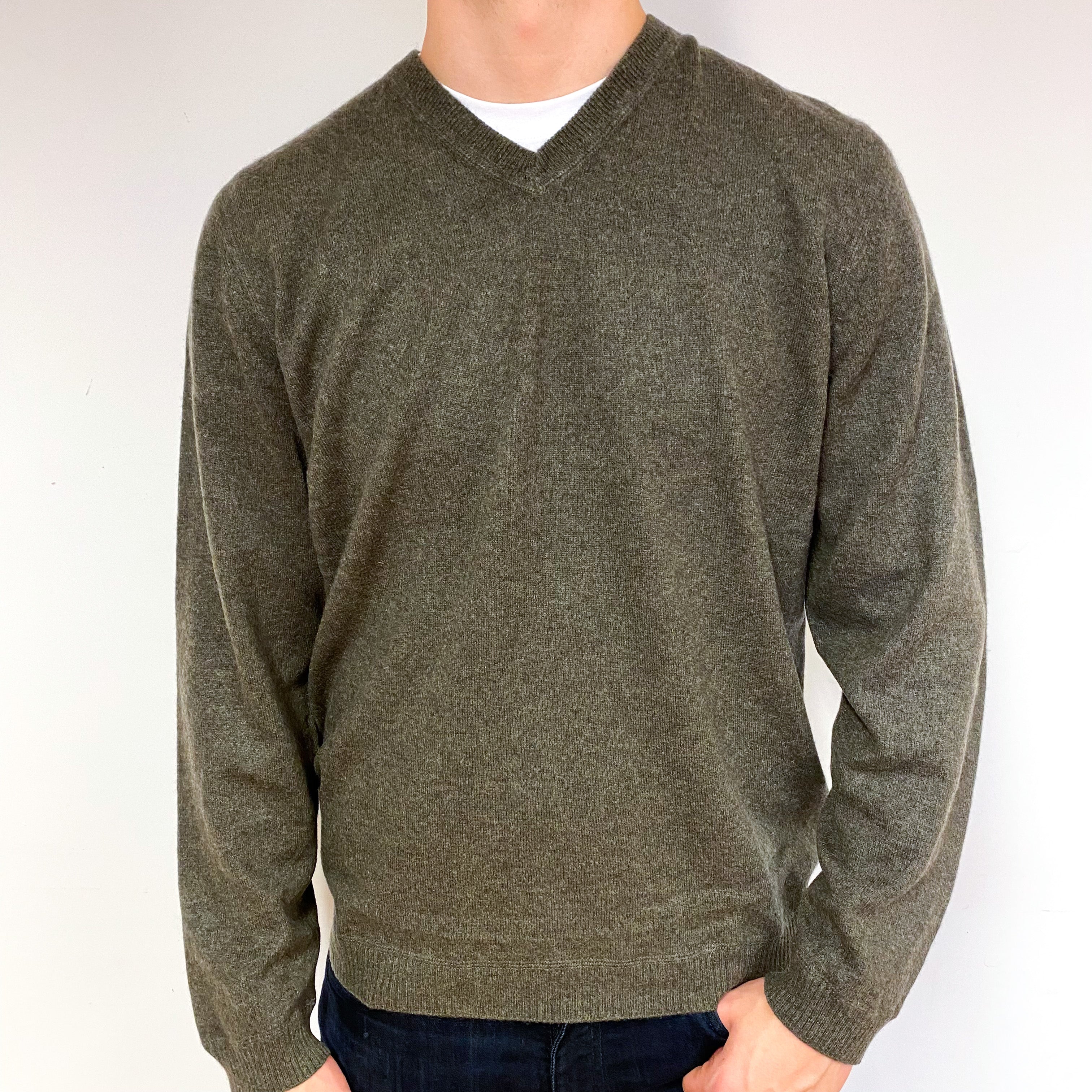 Men's Khaki Green Cashmere V-Neck Jumper Extra Large