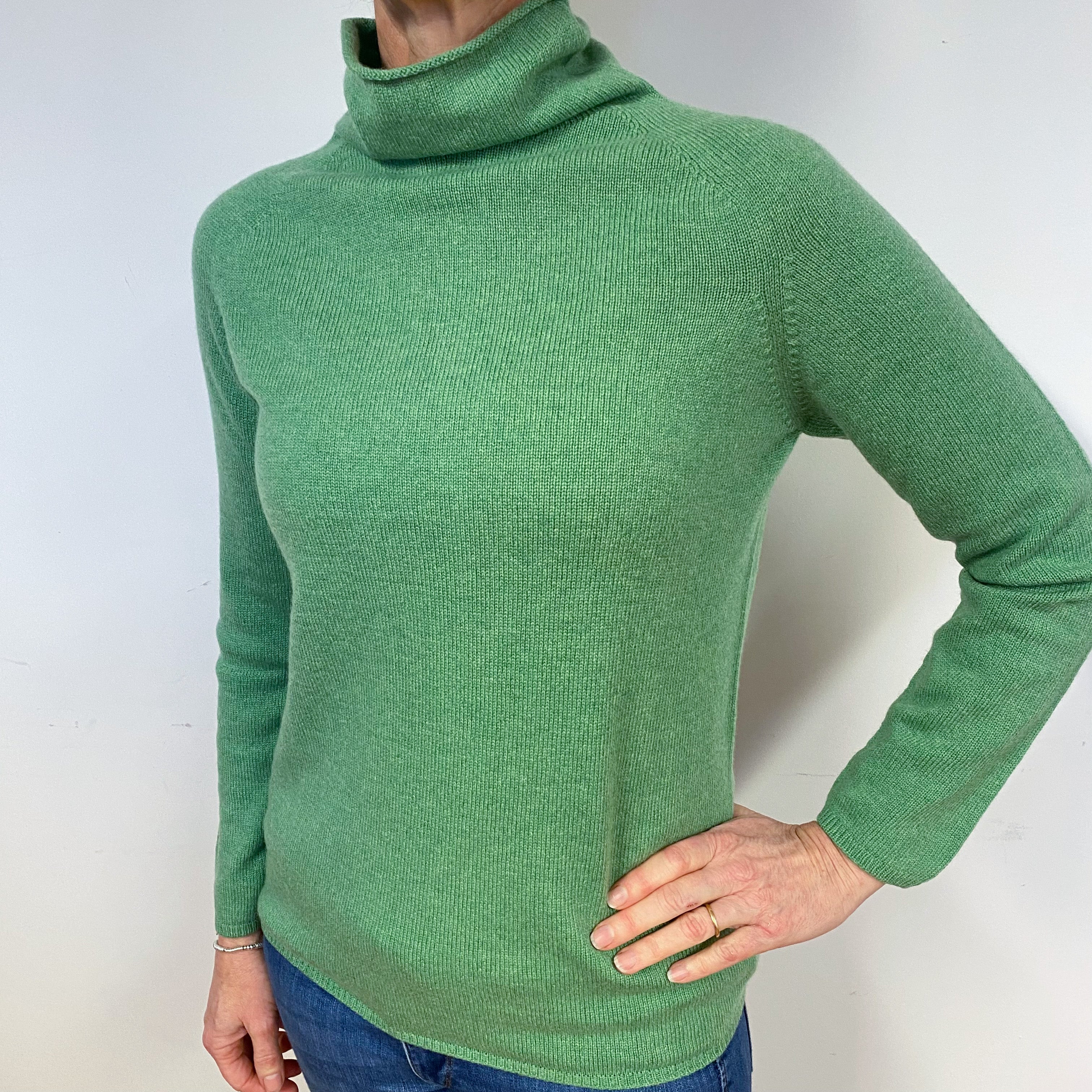 New Scottish Fern Green Cashmere Turtle Neck Jumper Medium