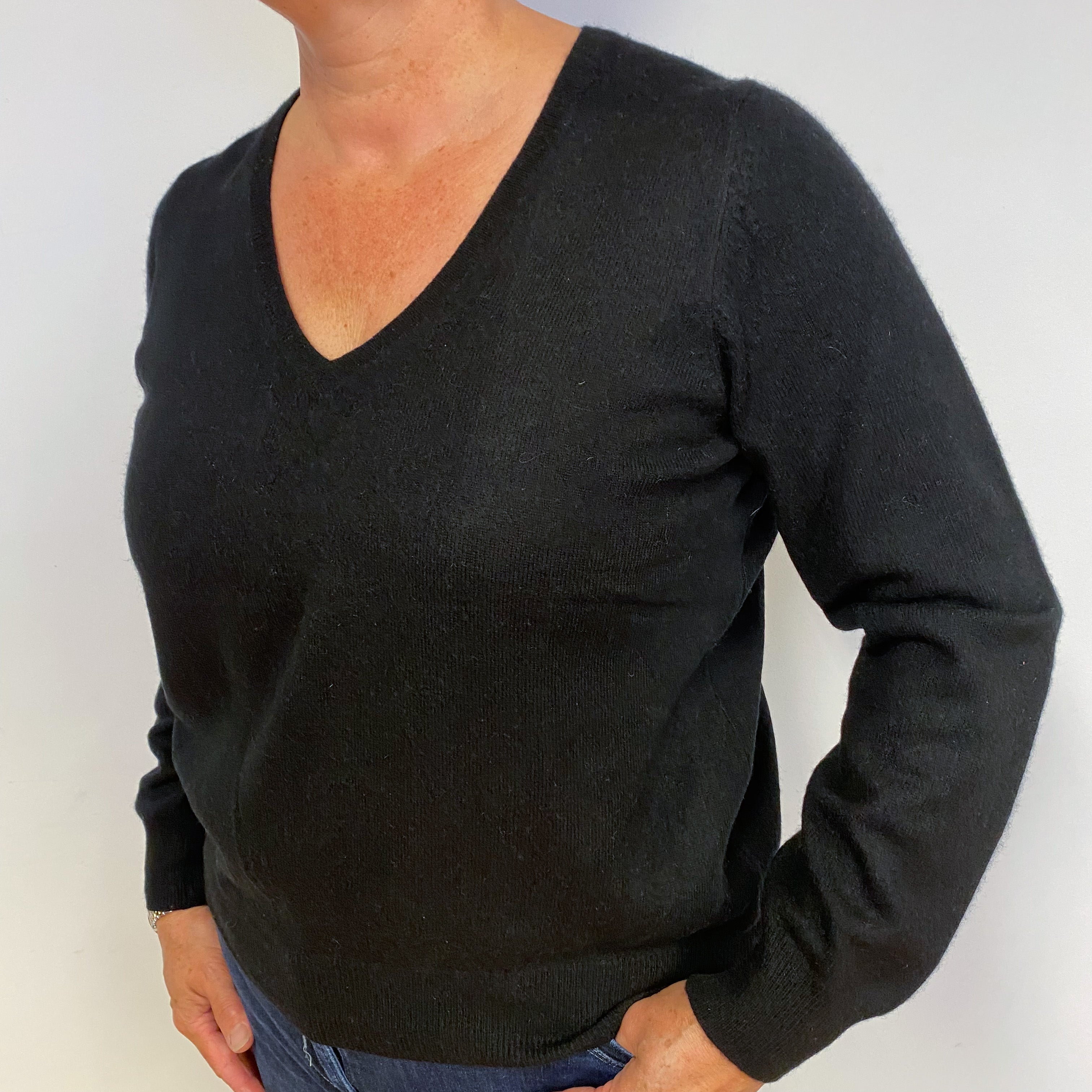 Black Cashmere V-Neck Jumper