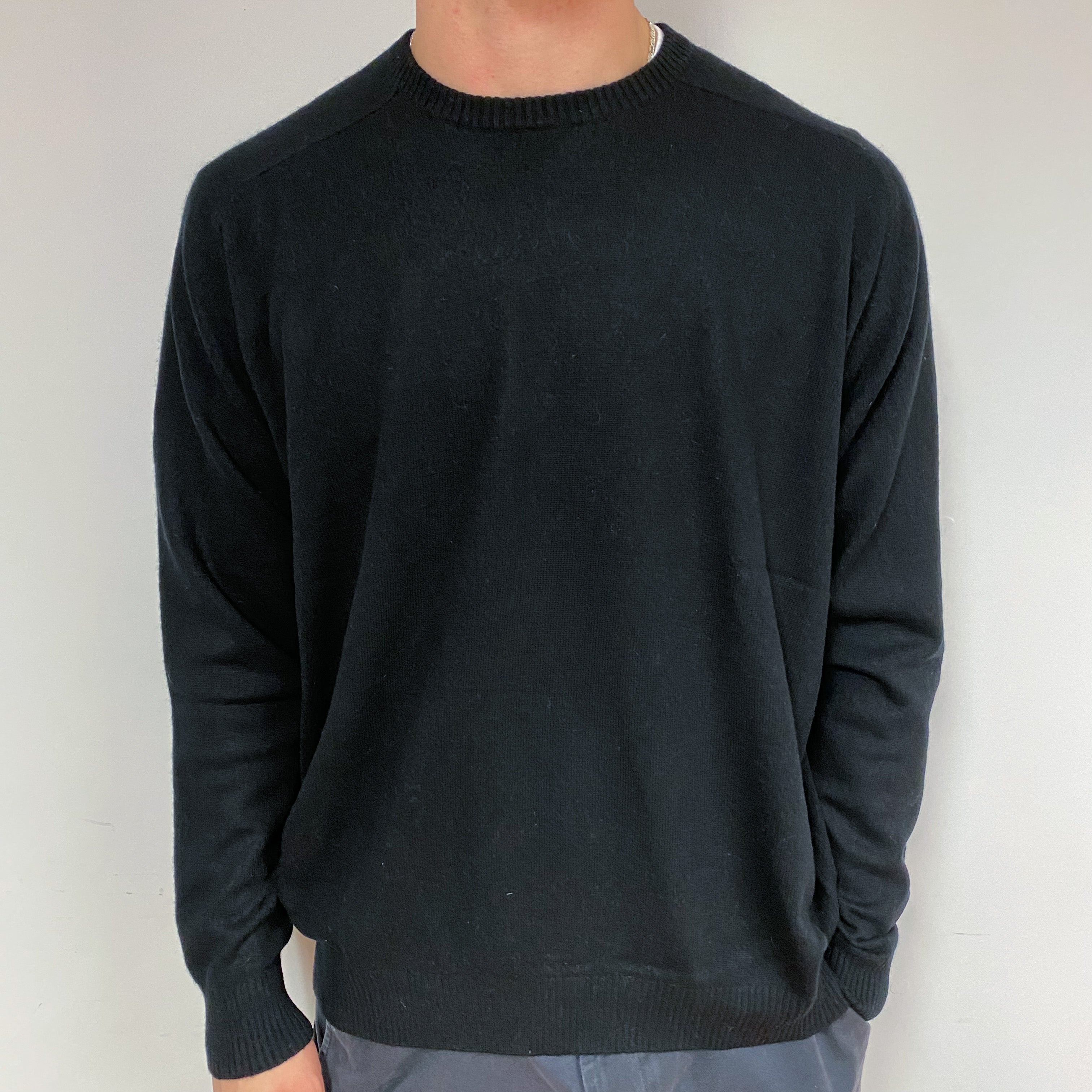 Men's Black Cashmere Crew Neck Jumper Large