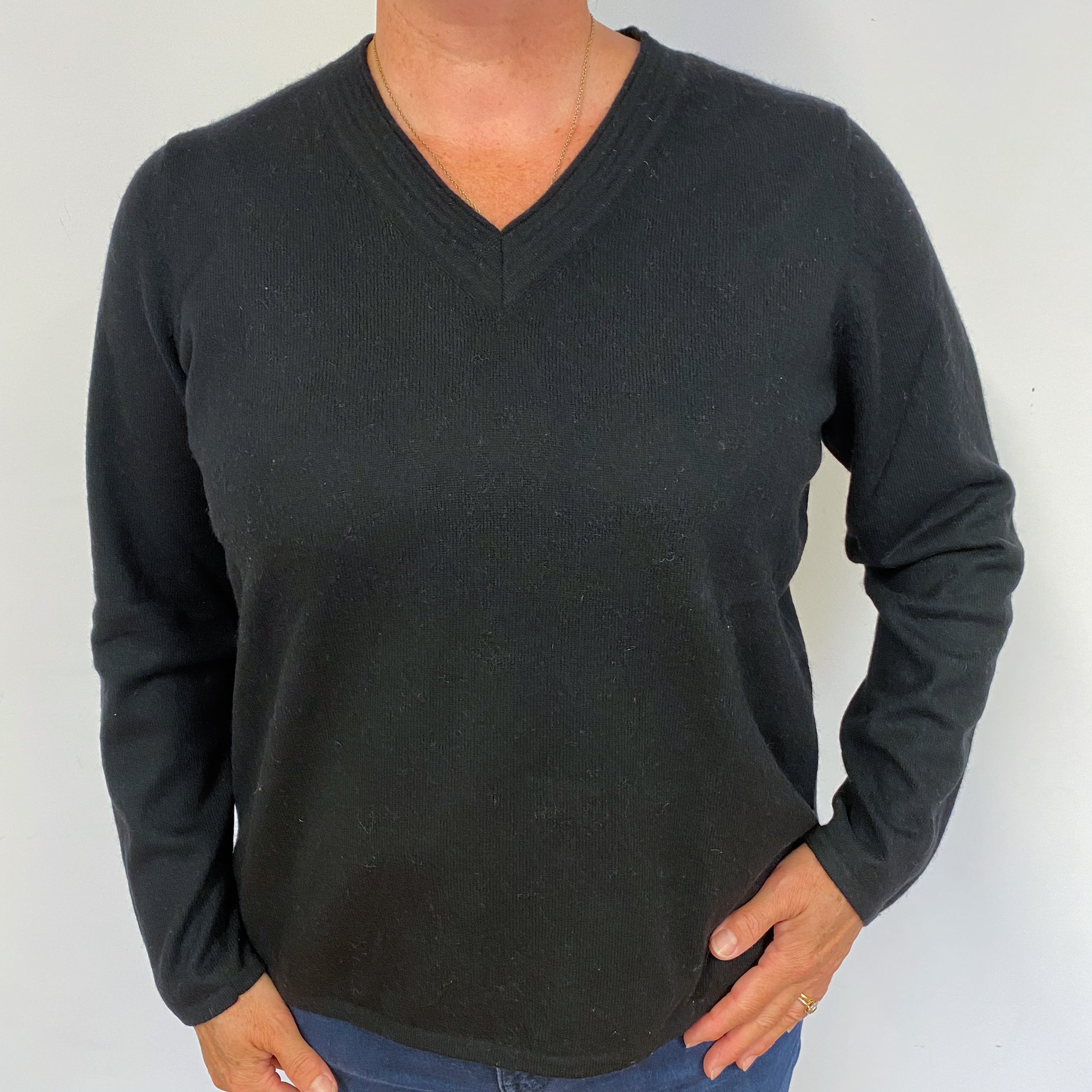 Black Cashmere V-Neck Jumper