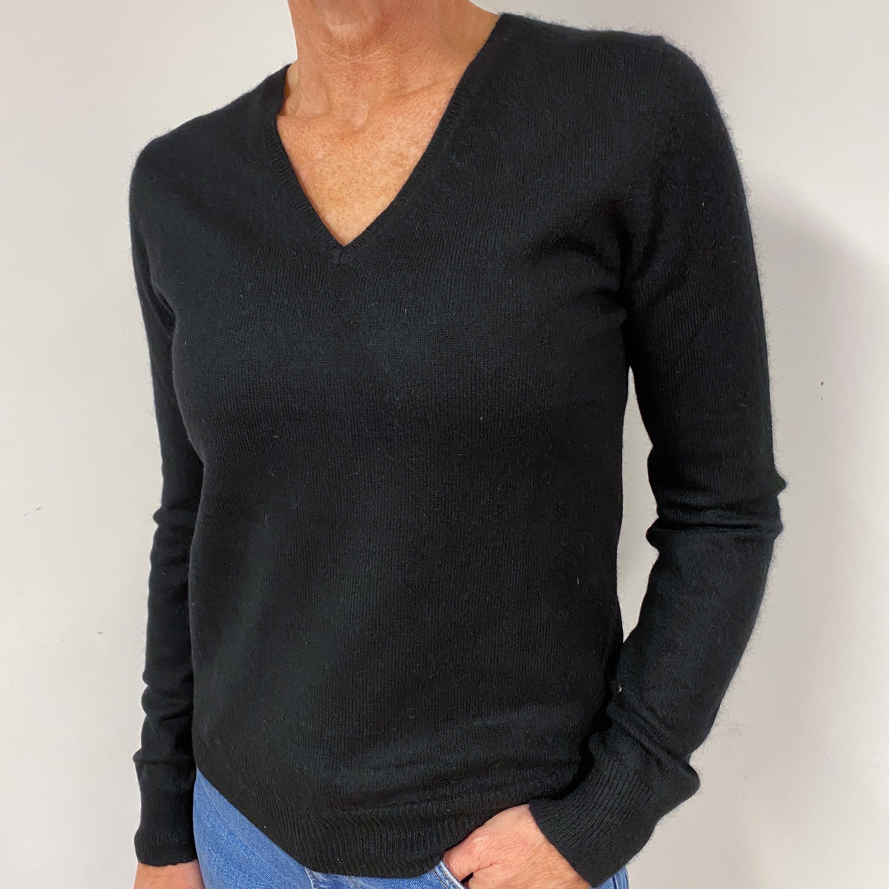 Black Cashmere V-Neck Jumper