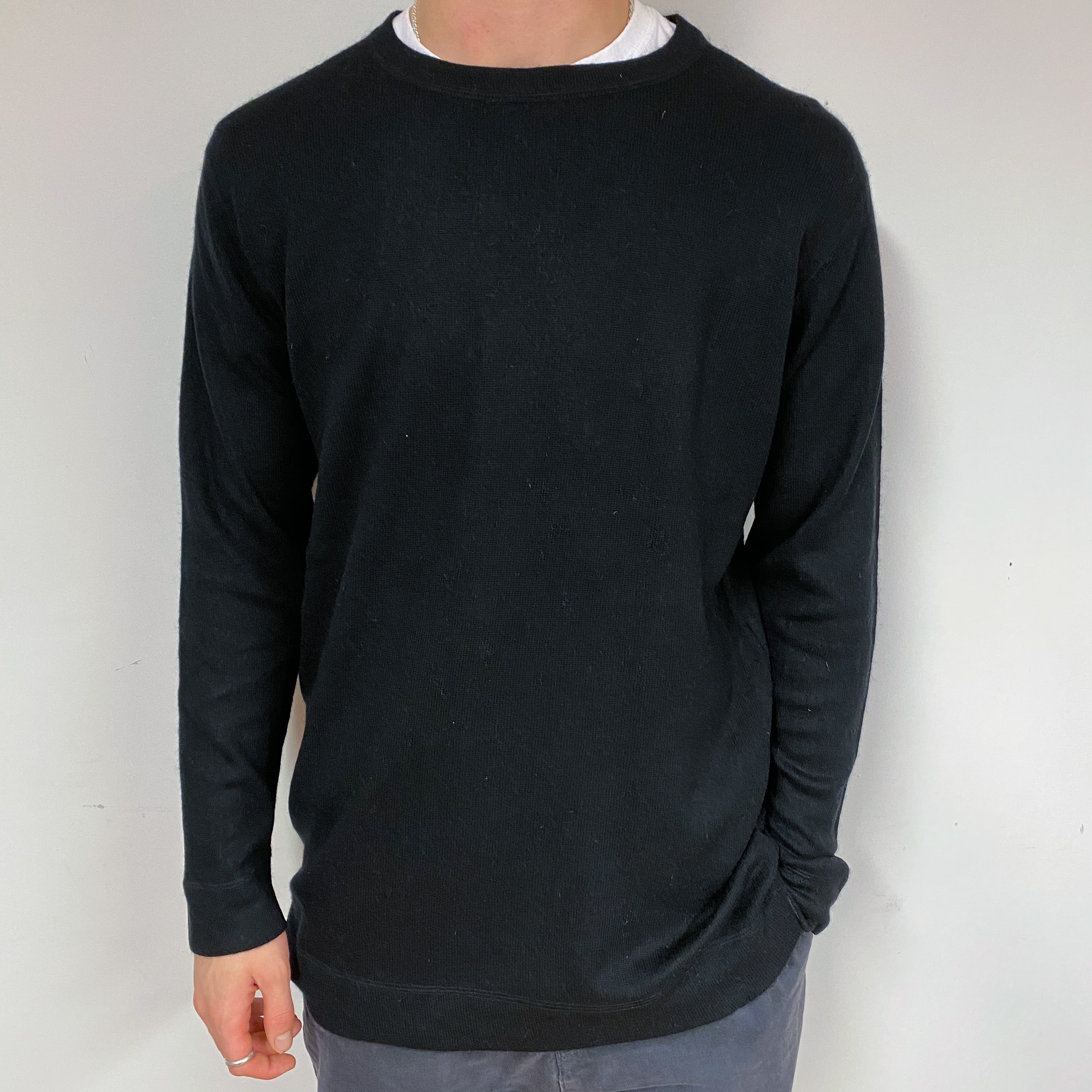 Men's Black Cashmere Crew Neck Jumper Large