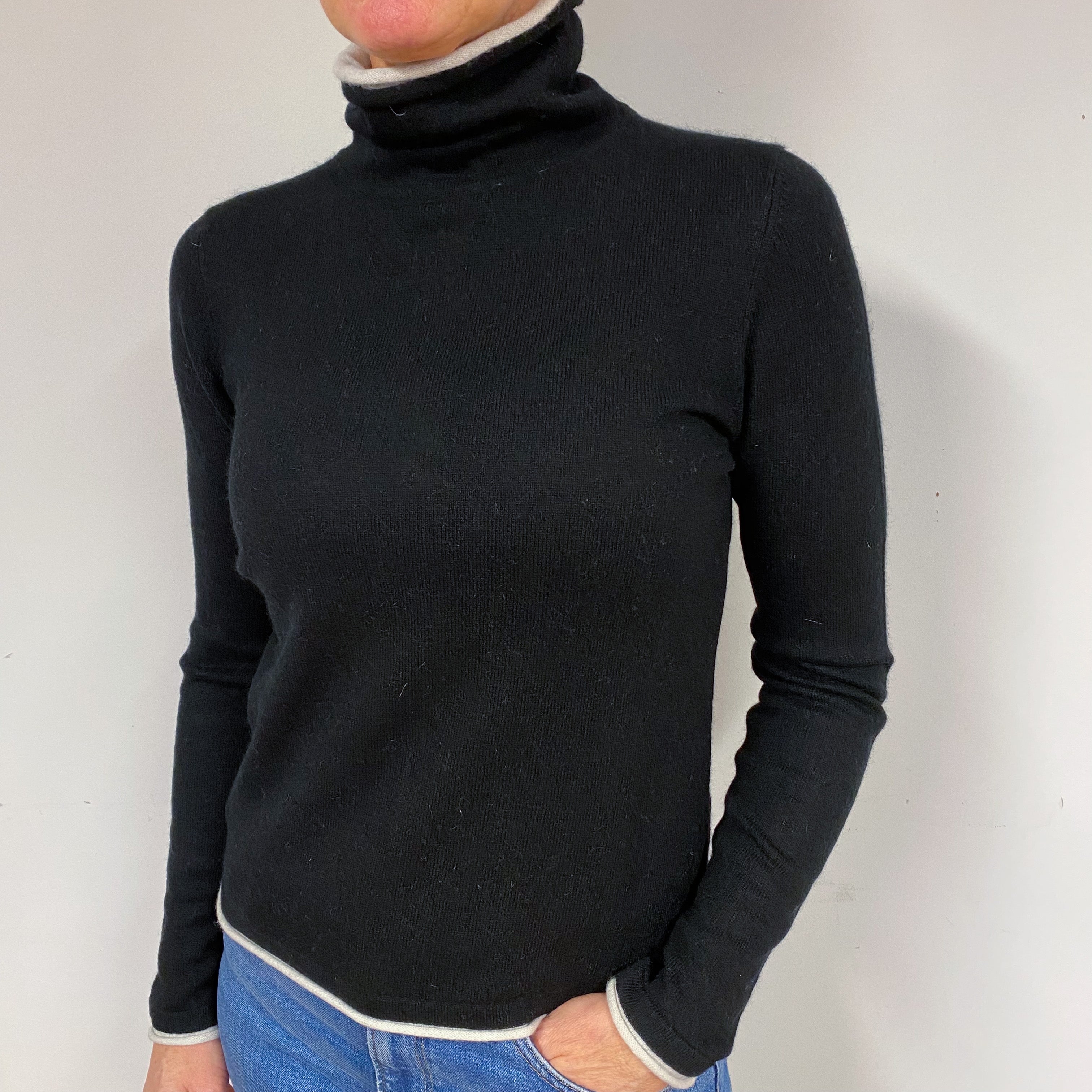 Black Ivory Trim Cashmere Turtle Neck Jumper Medium