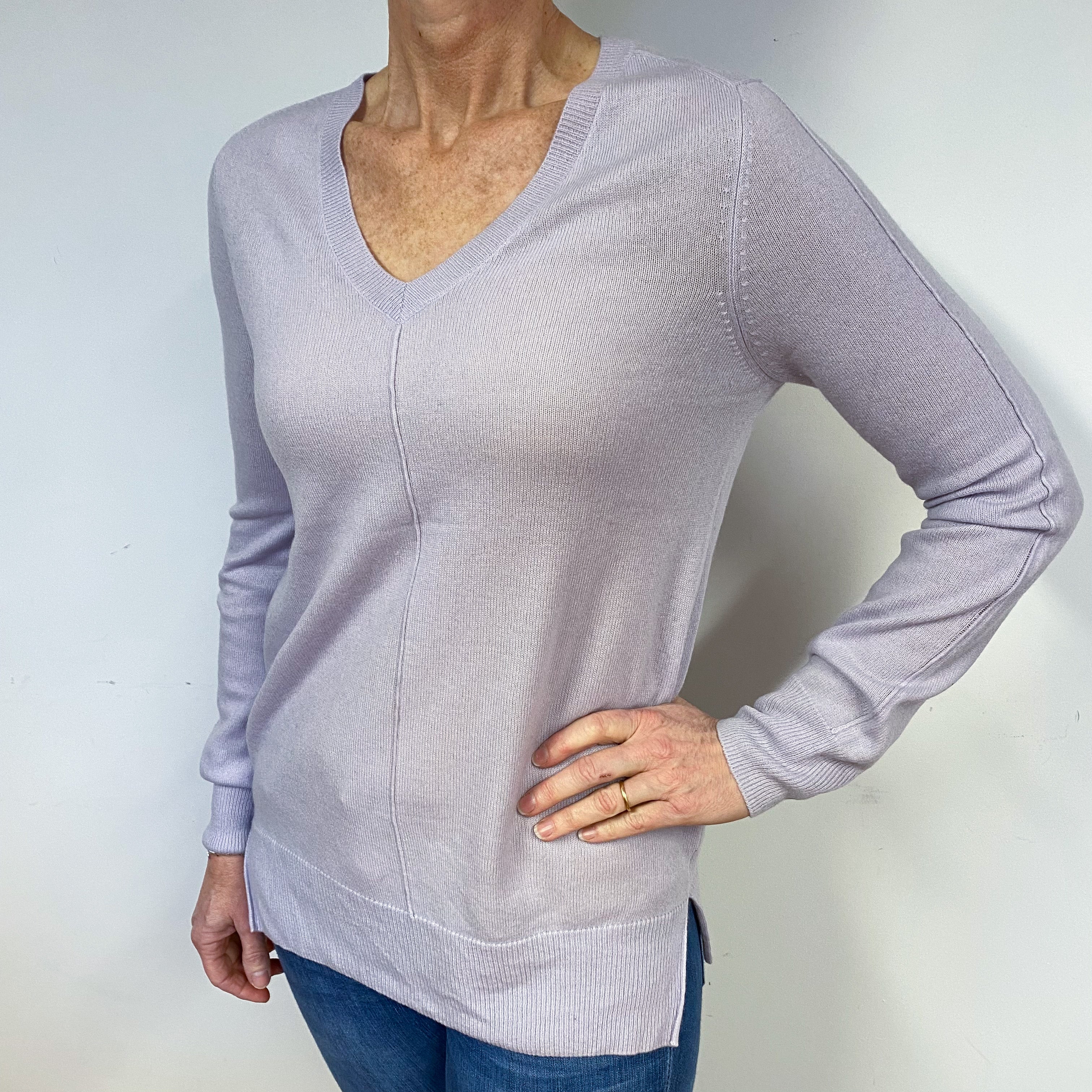 Pale Purple Cashmere V-Neck Jumper Medium