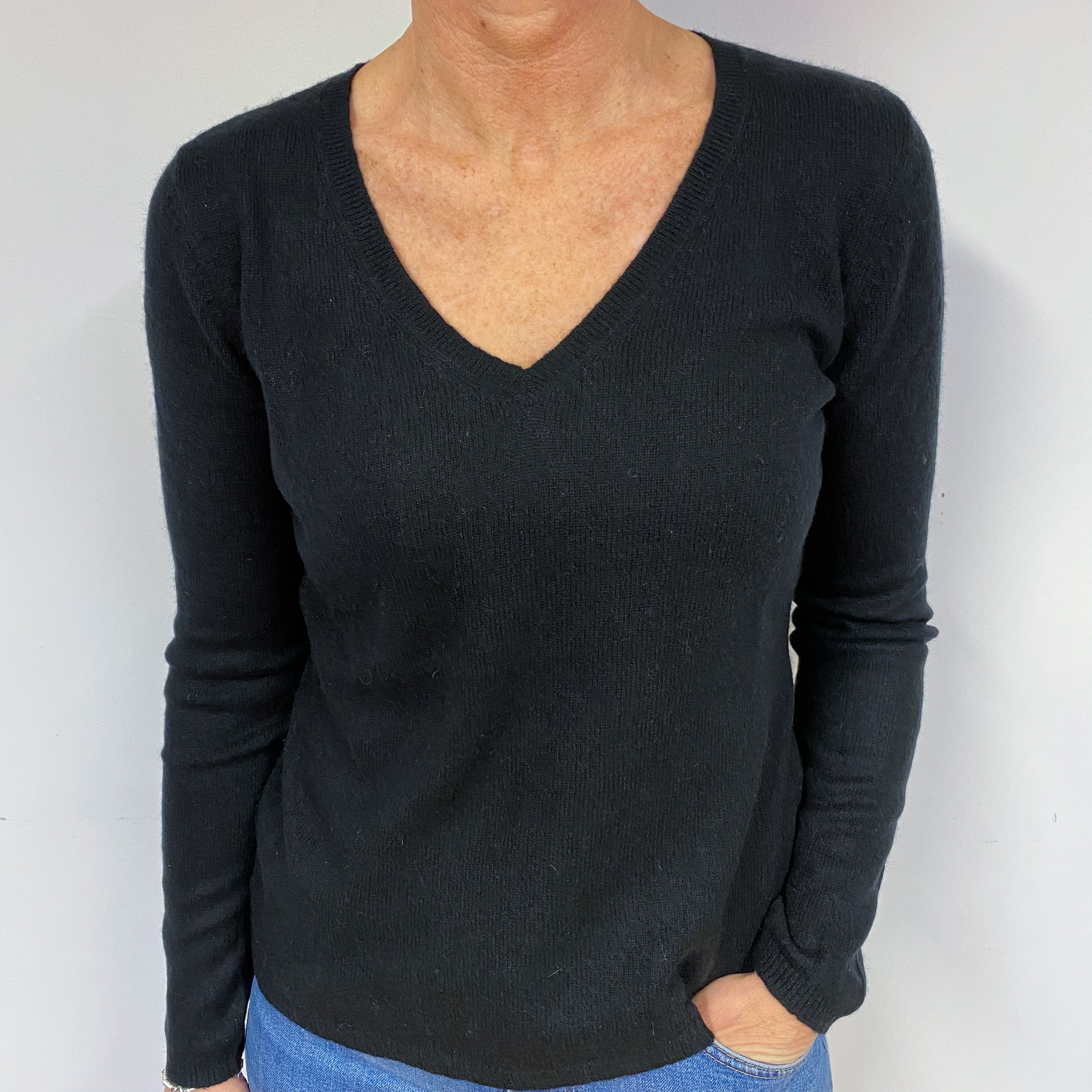 Black Cashmere V-Neck Jumper Medium