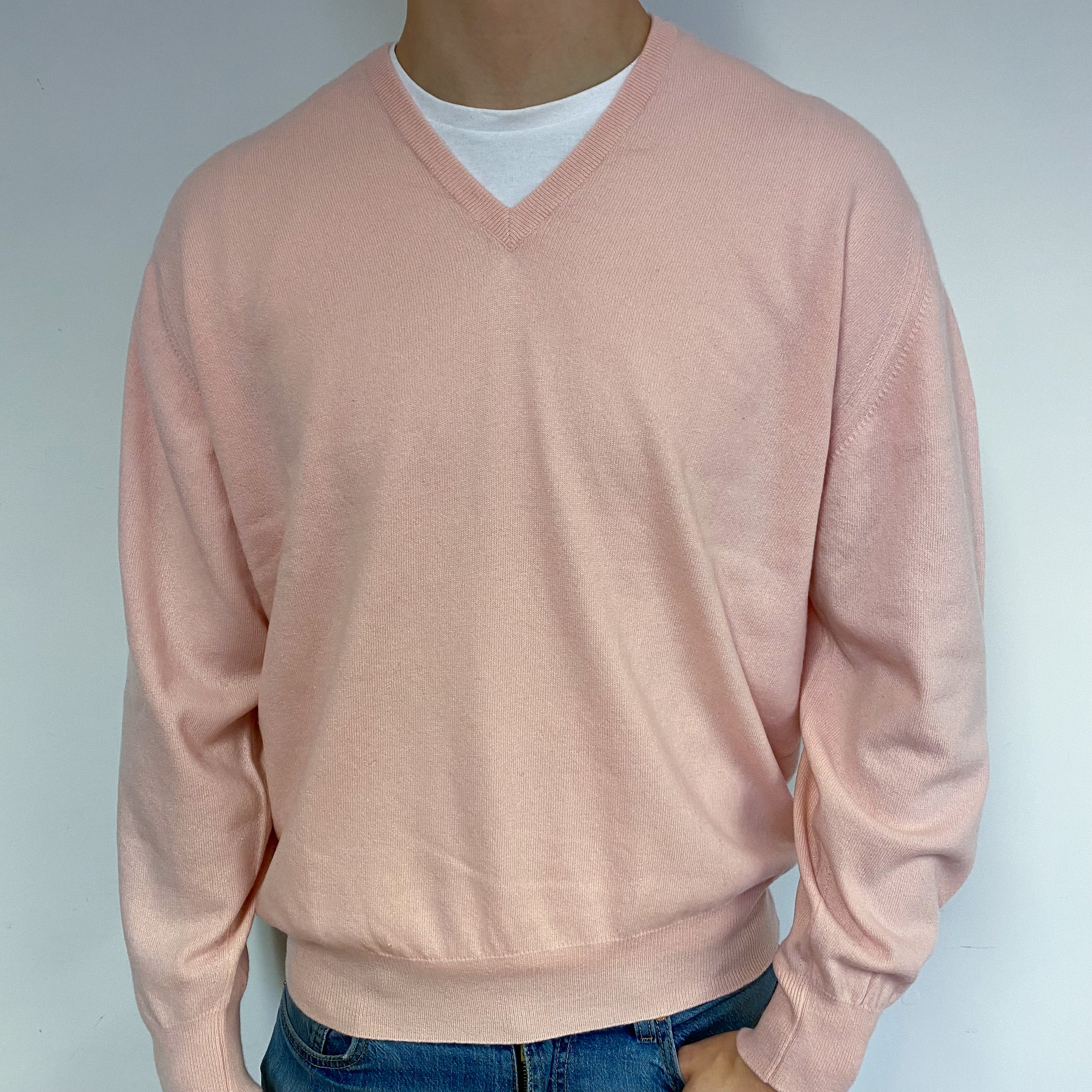 Men's Pale Pink Scottish Cashmere V-Neck Jumper XL