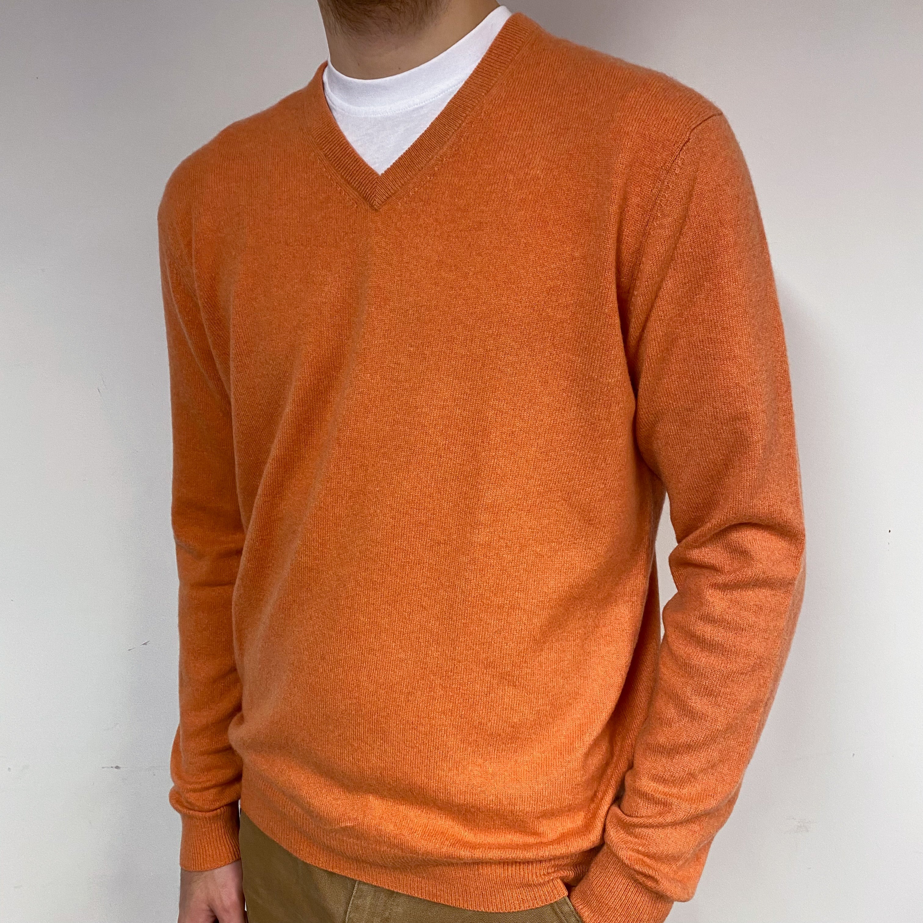 Men's Muted Orange Cashmere V-Neck Jumper Large