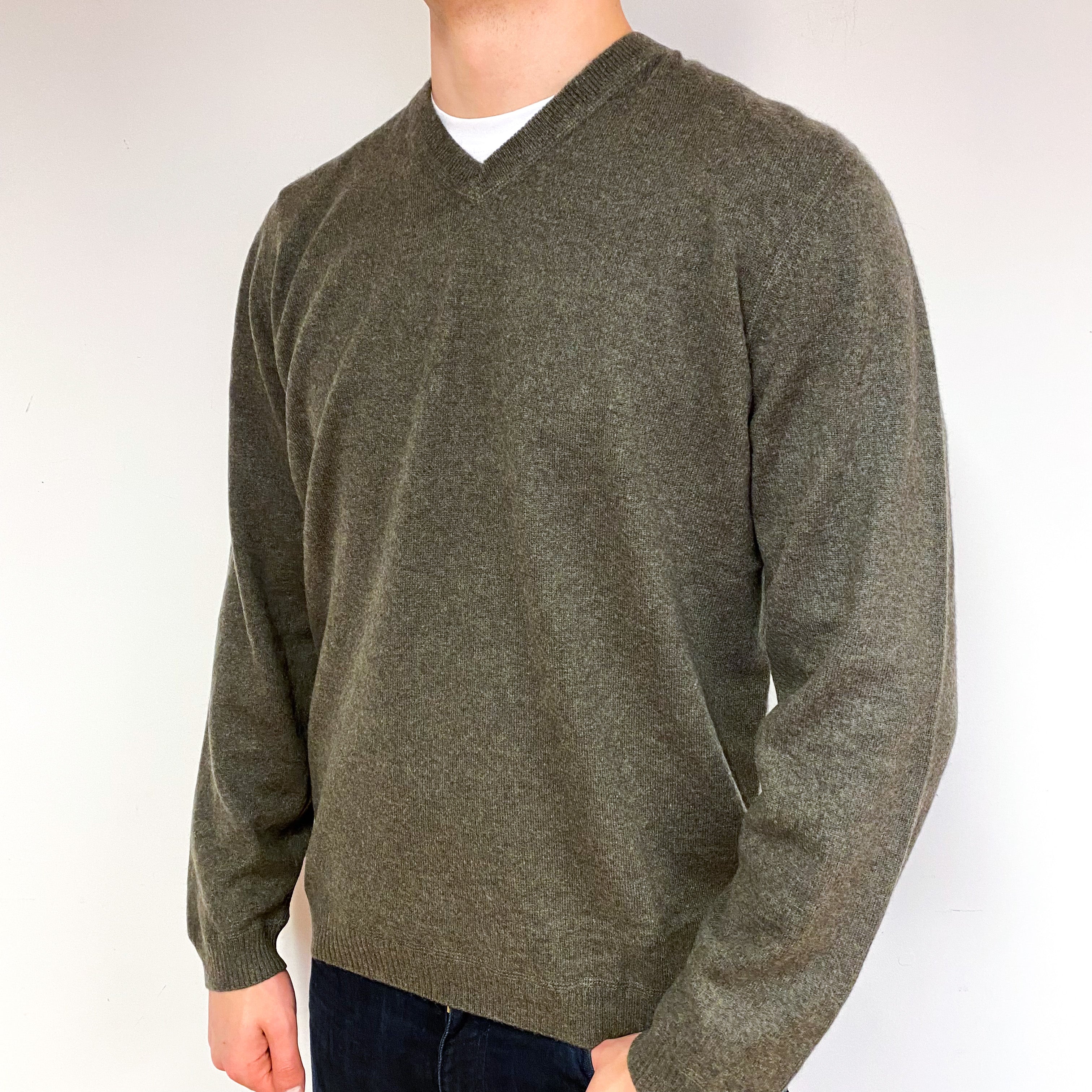 Men's Khaki Green Cashmere V-Neck Jumper Extra Large