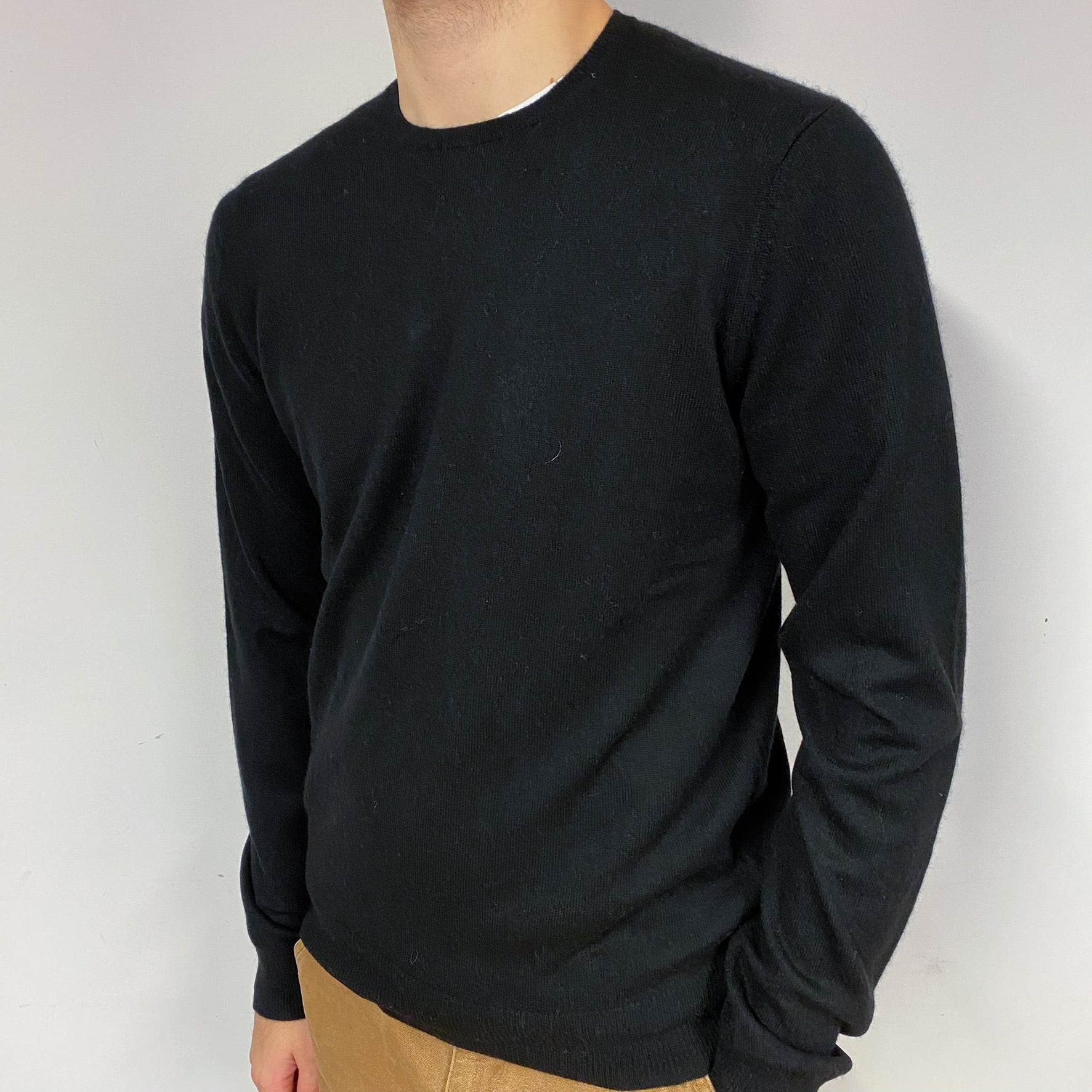 Men's Black Cashmere Crew Neck Jumper Medium