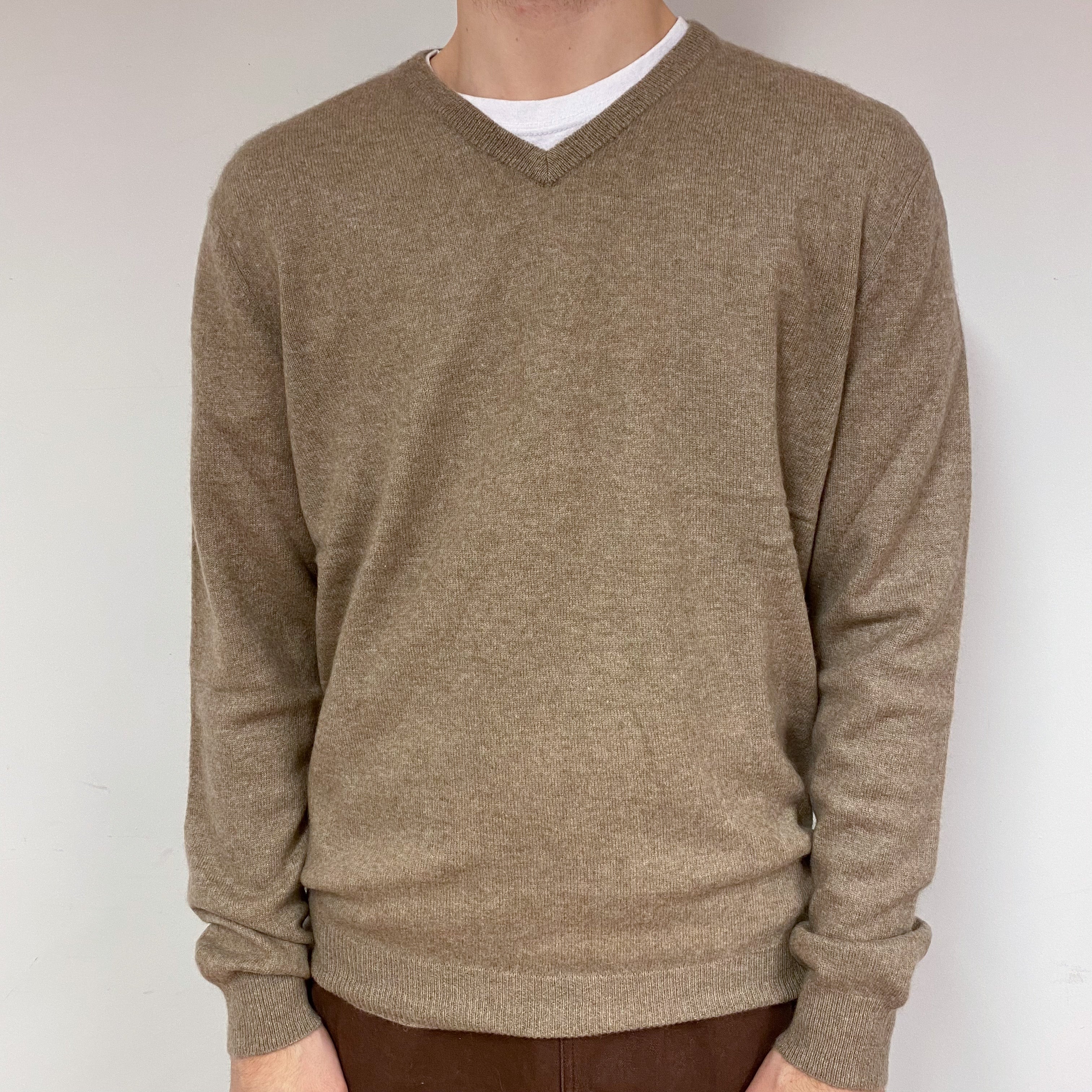 Men’s Taupe V-Neck Jumper Large