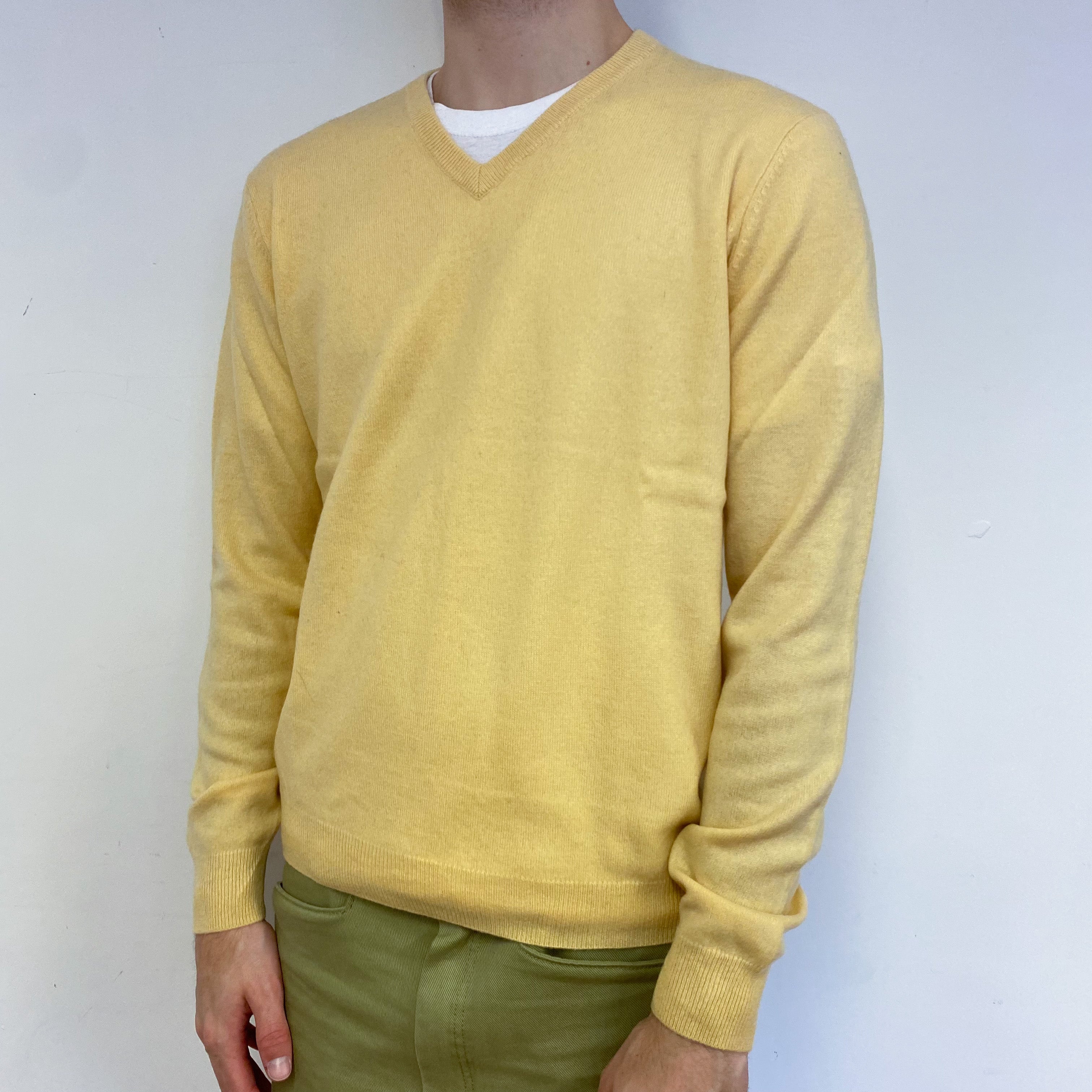 Men’s Custard Yellow V Neck Jumper Medium