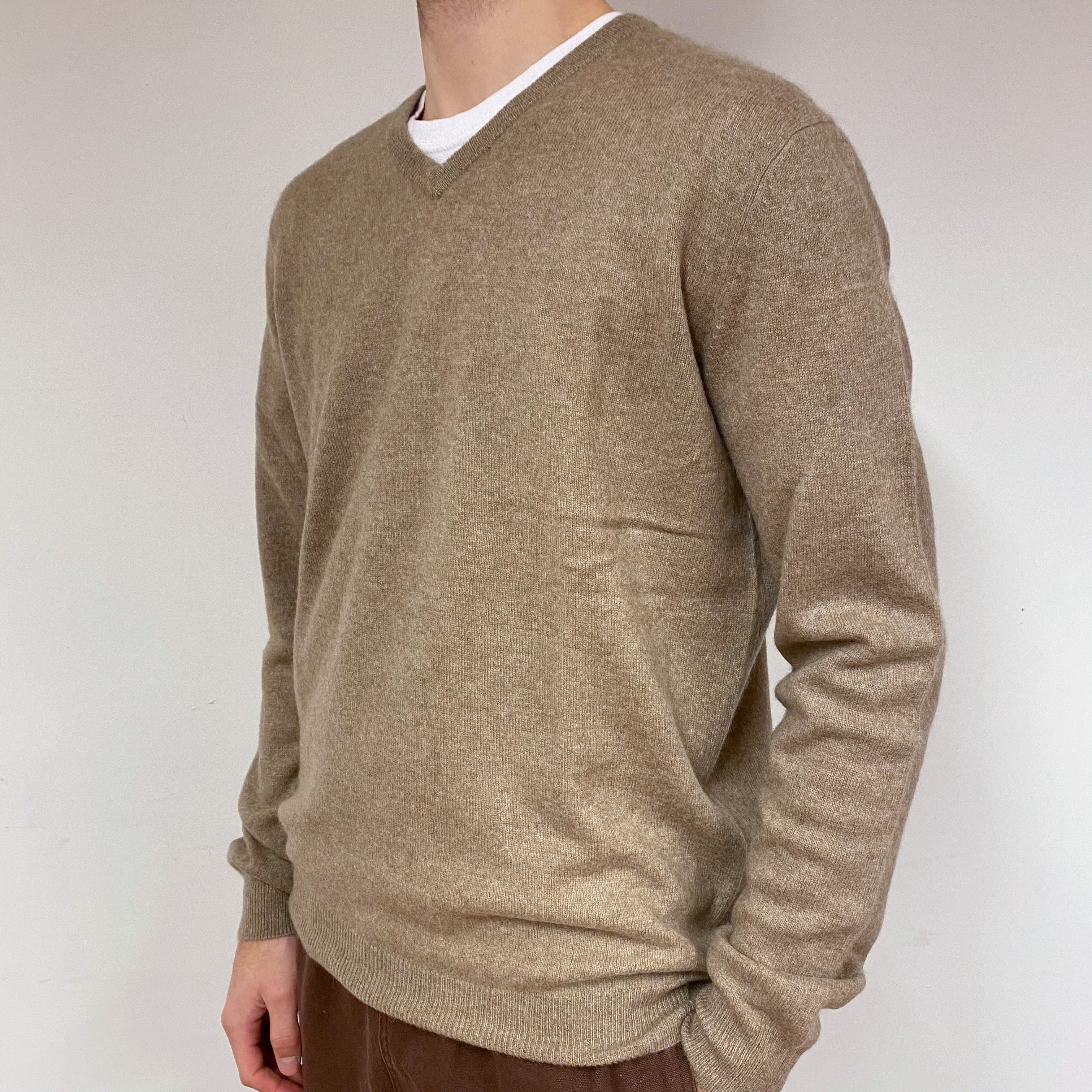 Men’s Taupe V-Neck Jumper Large